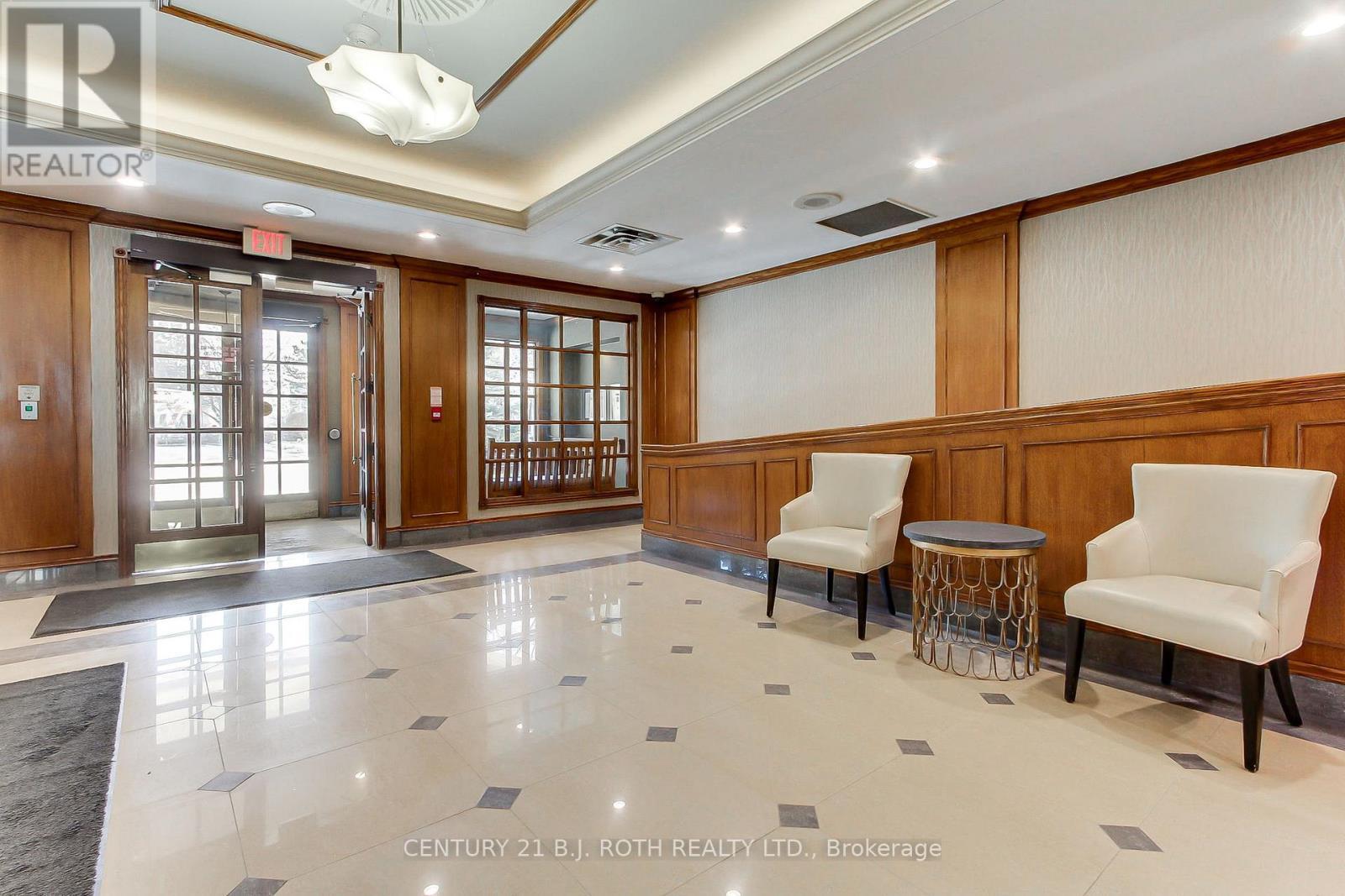 Lp915 - 18 Concorde Place, Toronto, ON - Indoor Photo Showing Other Room