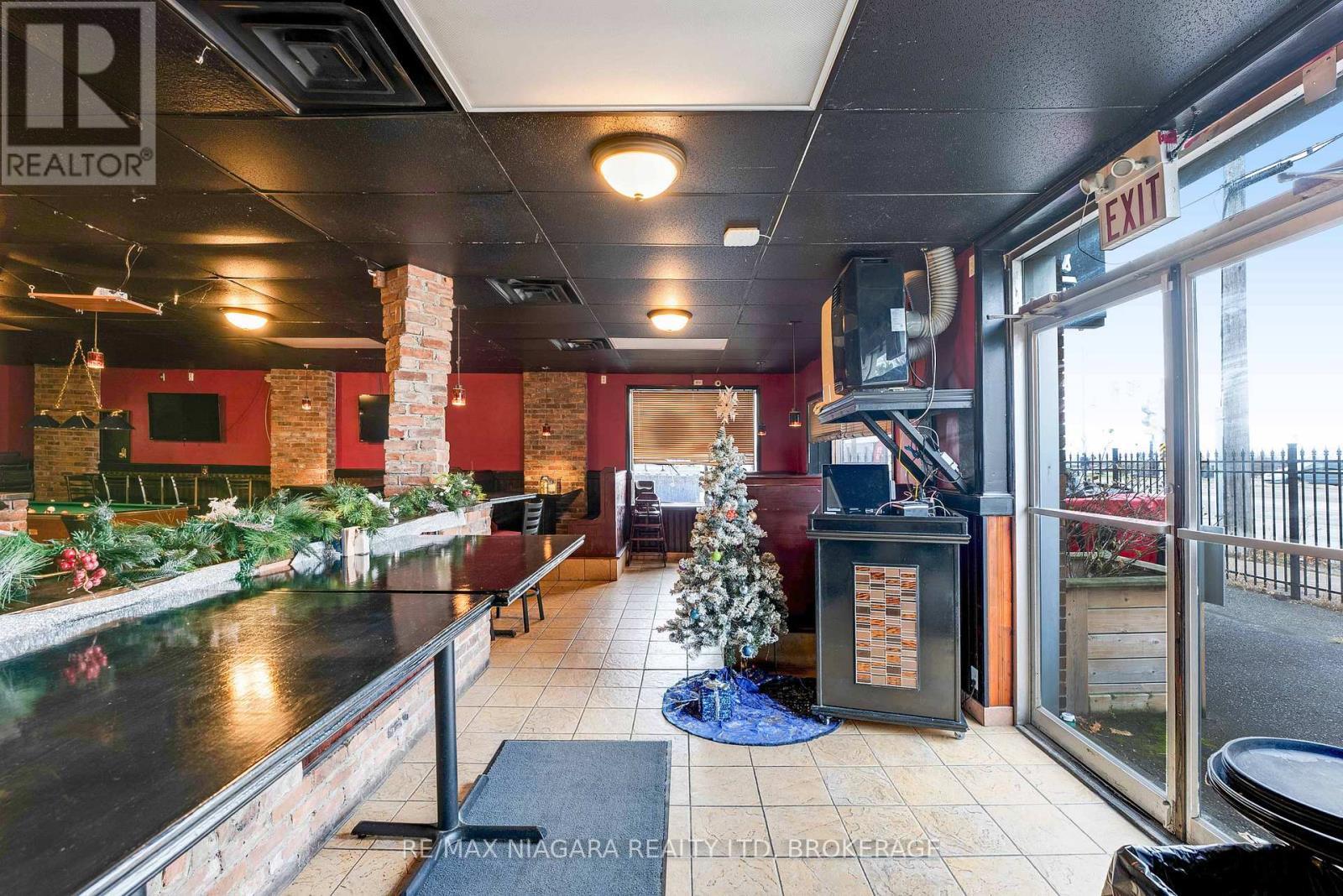 231 St. Paul Street W, St. Catharines (Western Hill), ON