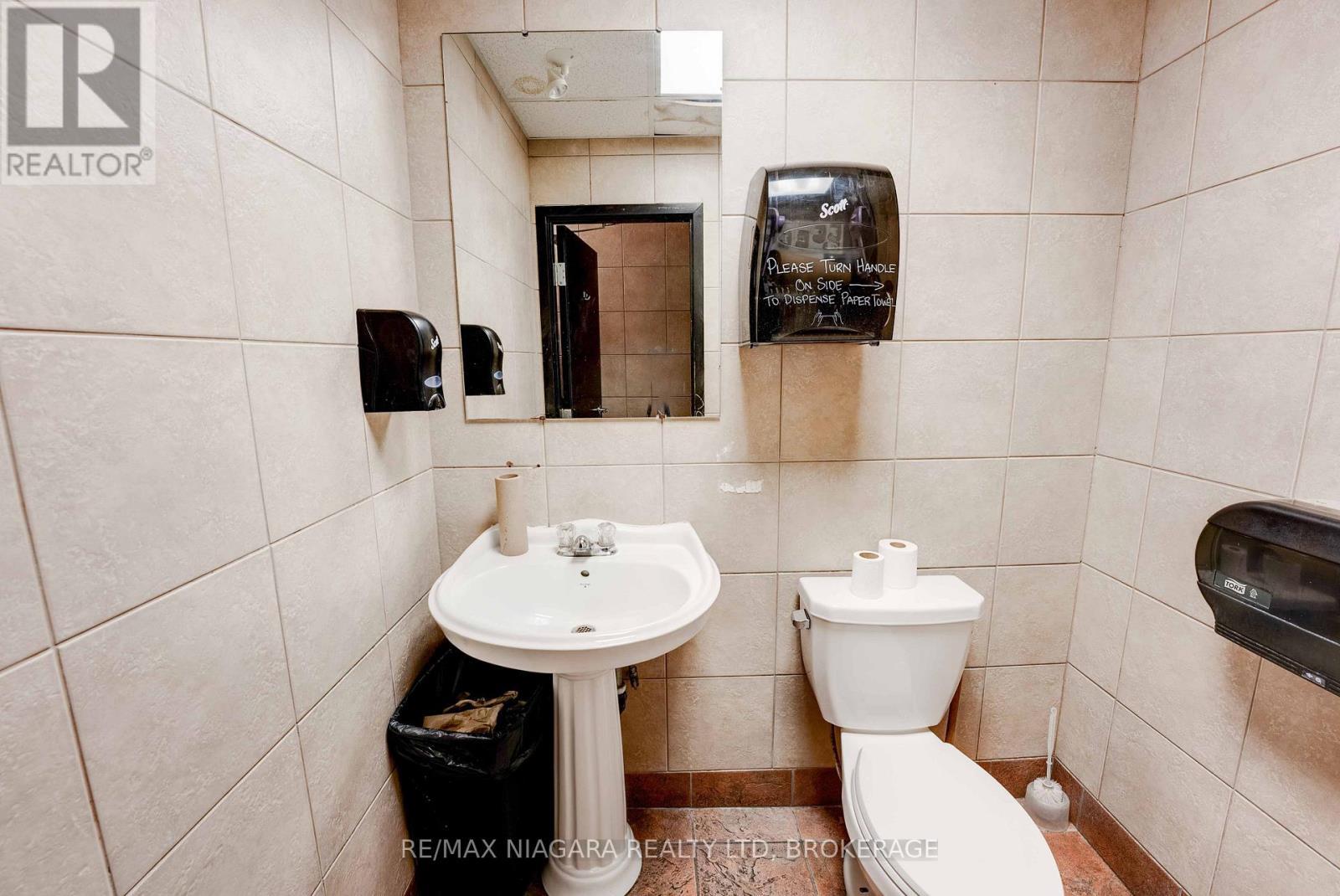 231 St. Paul Street W, St. Catharines (Western Hill), ON