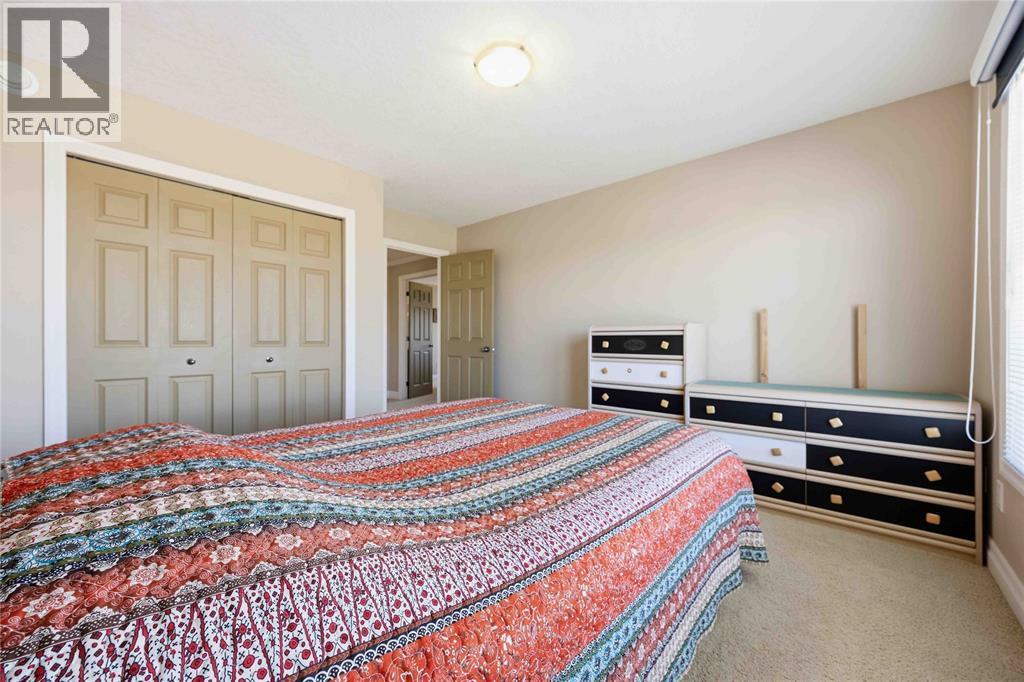 111 Bridlepath Trail, Sarnia, ON - Indoor Photo Showing Bedroom