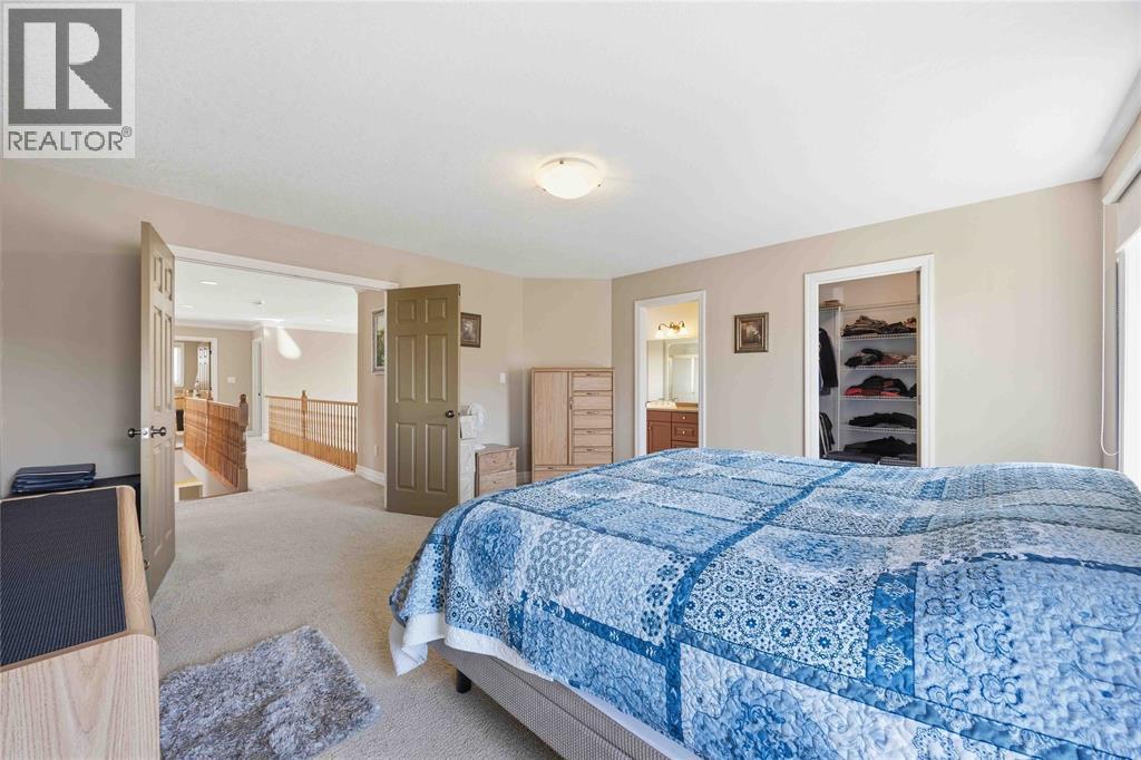 111 Bridlepath Trail, Sarnia, ON - Indoor Photo Showing Bedroom