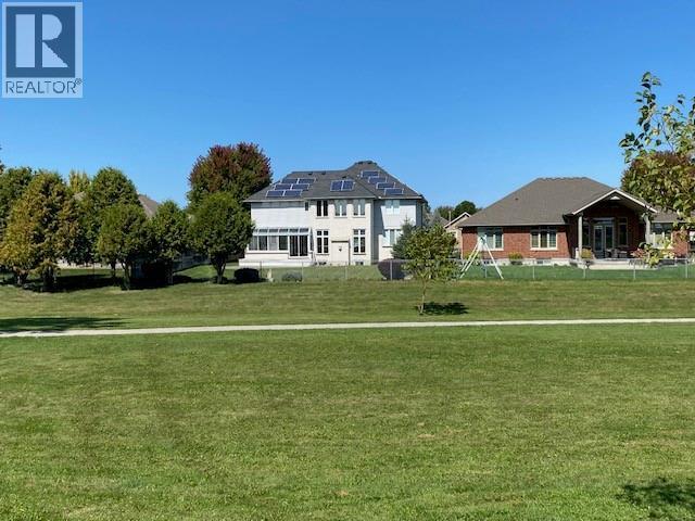 111 Bridlepath Trail, Sarnia, ON - Outdoor