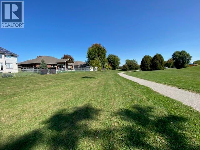 111 Bridlepath Trail, Sarnia, ON - Outdoor