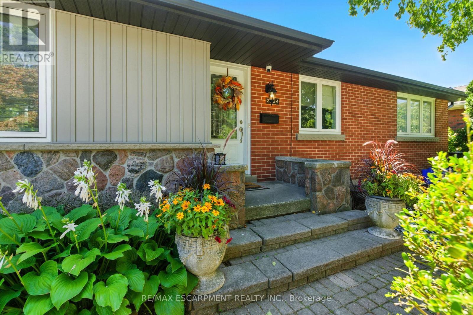 2224 Ghent Avenue, Burlington, ON - Outdoor With Deck Patio Veranda With Exterior