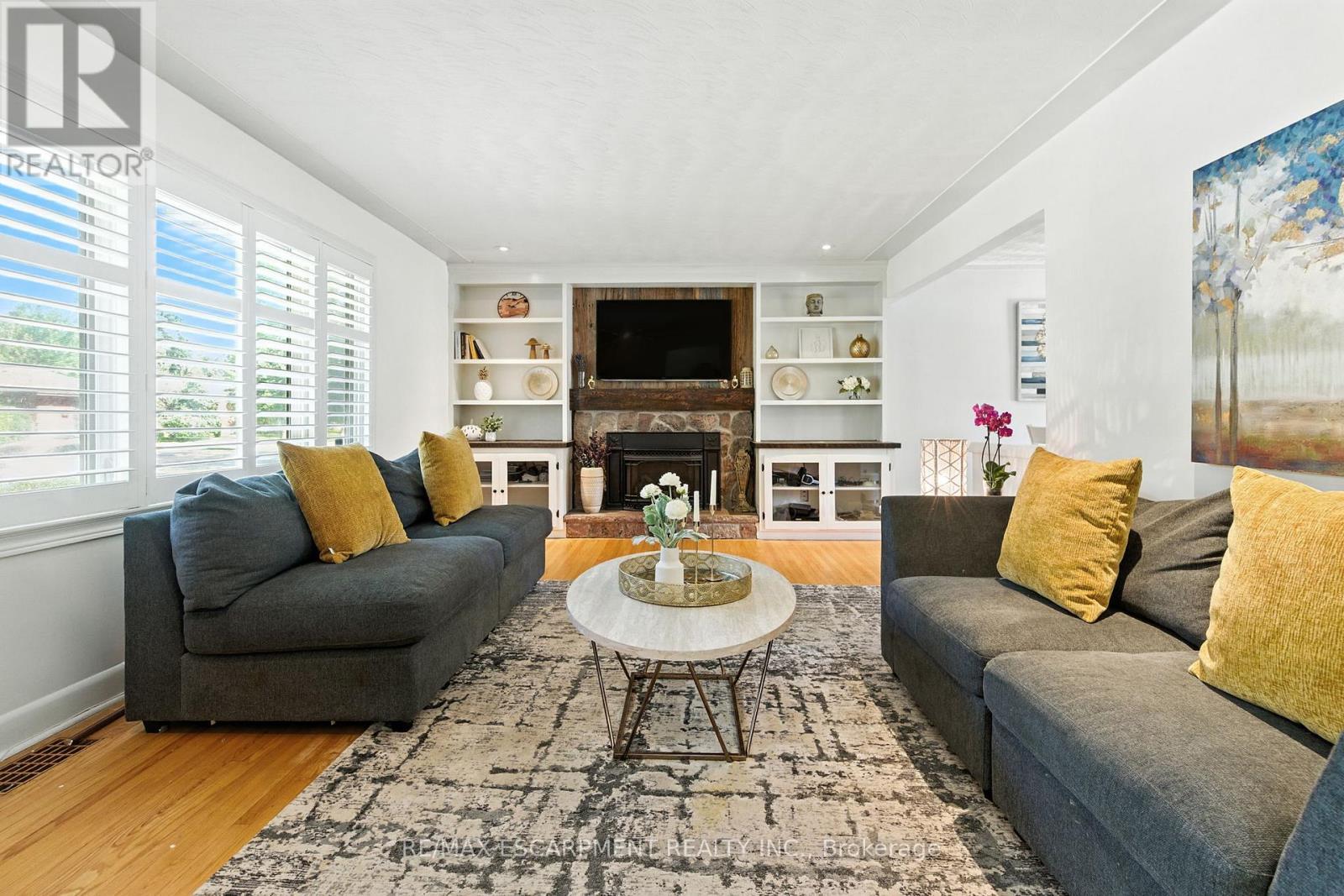 2224 Ghent Avenue, Burlington, ON - Indoor Photo Showing Living Room