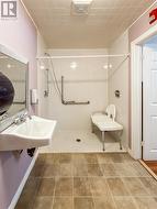 Bedroom six ensuite -