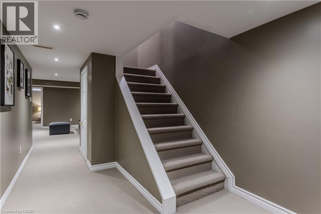 2121 Prospect Street, Burlington, ON - Indoor Photo Showing Other Room