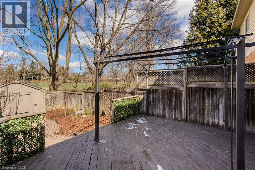 2121 Prospect Street, Burlington, ON - Outdoor