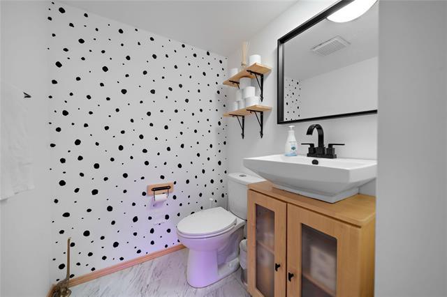 130 Lake Village Rd, Winnipeg, MB