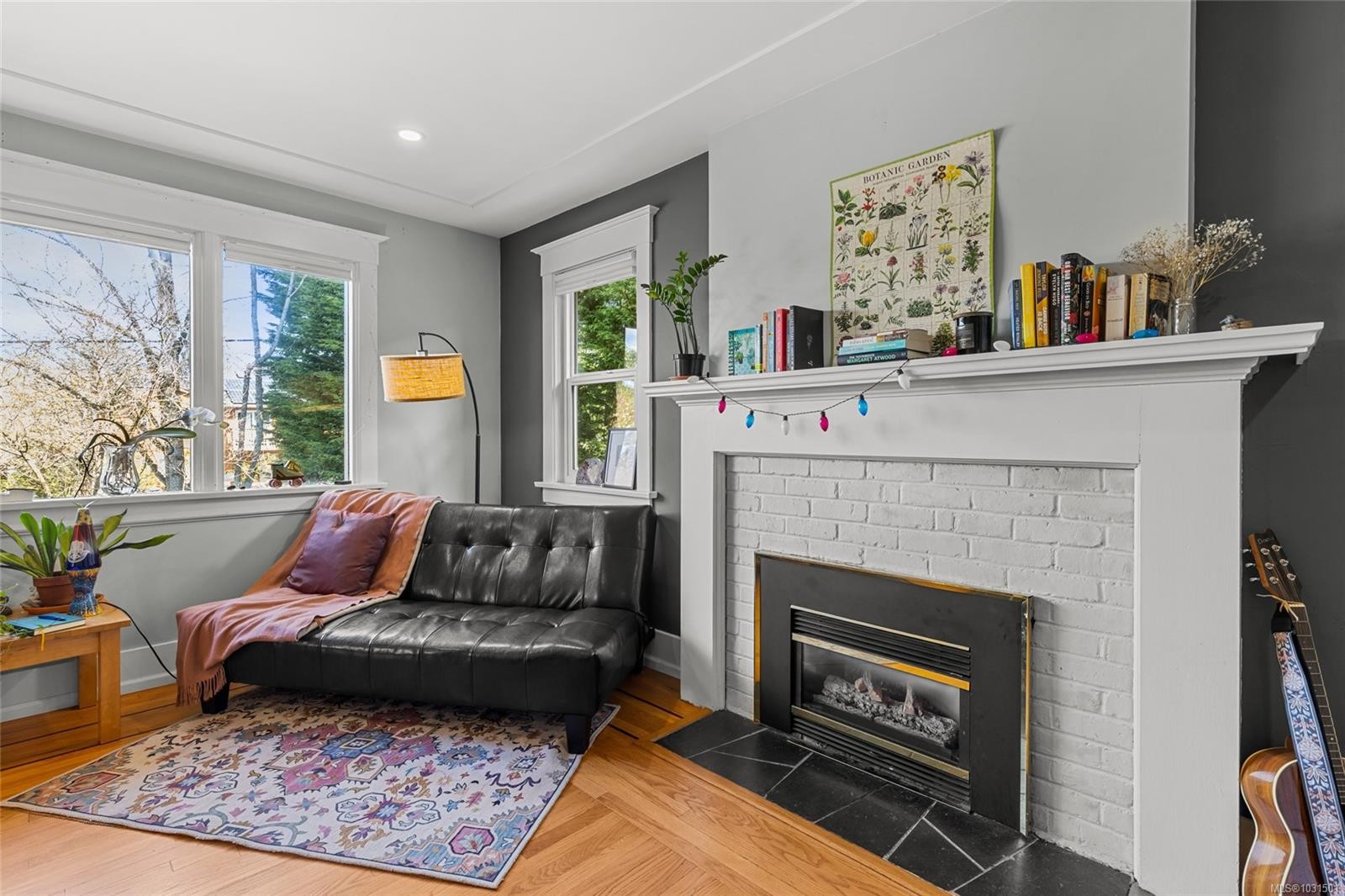 721 Snowdrop Ave, Saanich, BC