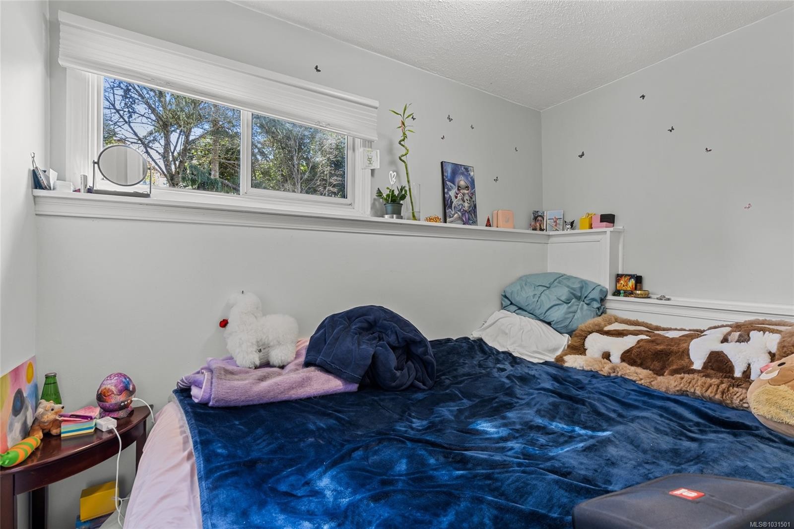 721 Snowdrop Ave, Saanich, BC