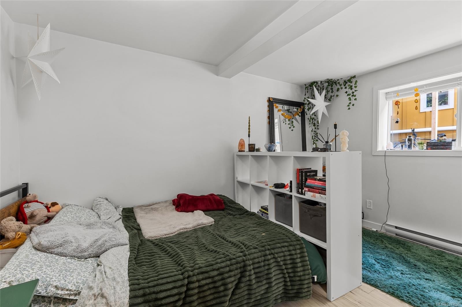 721 Snowdrop Ave, Saanich, BC