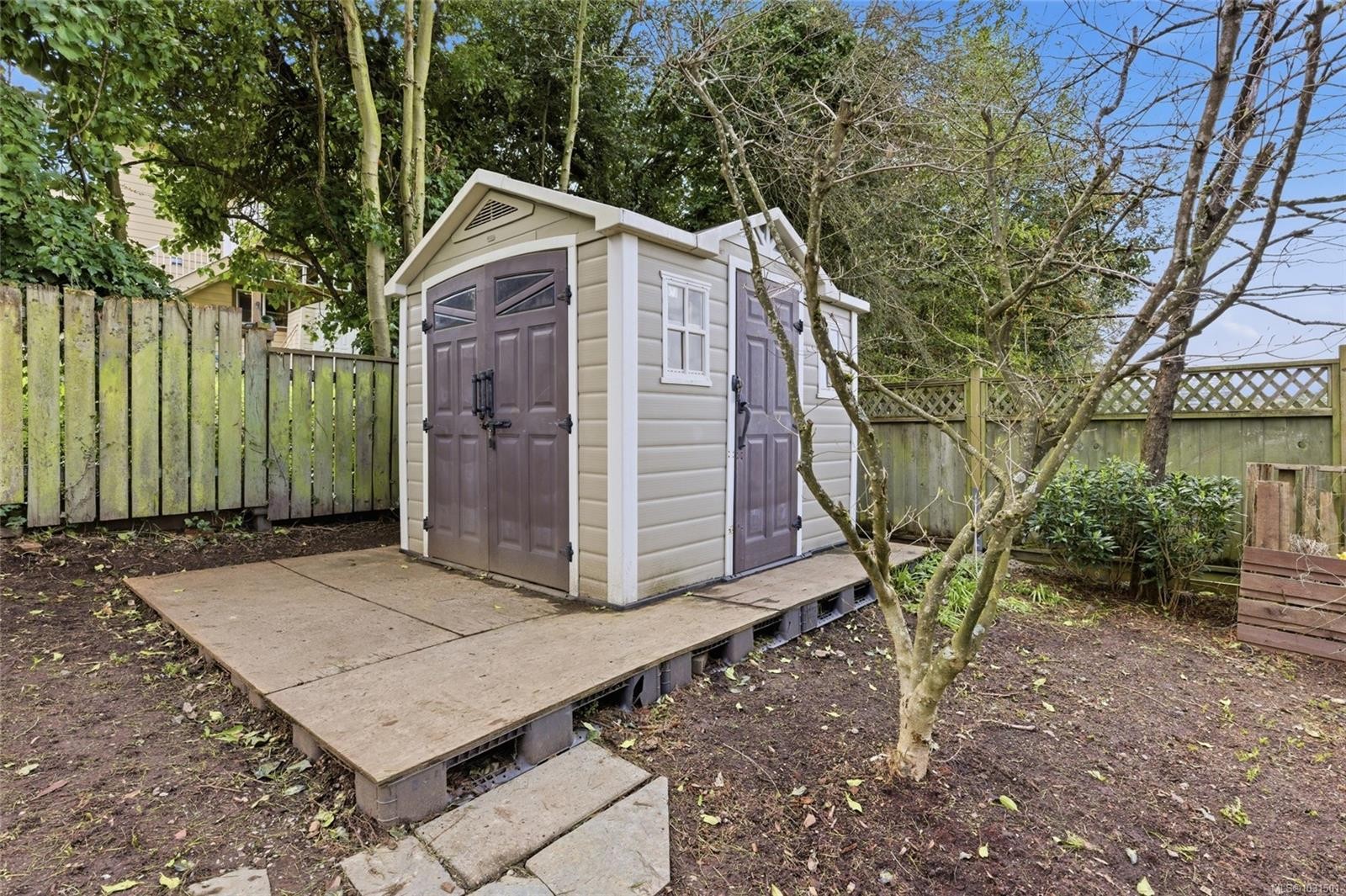 721 Snowdrop Ave, Saanich, BC