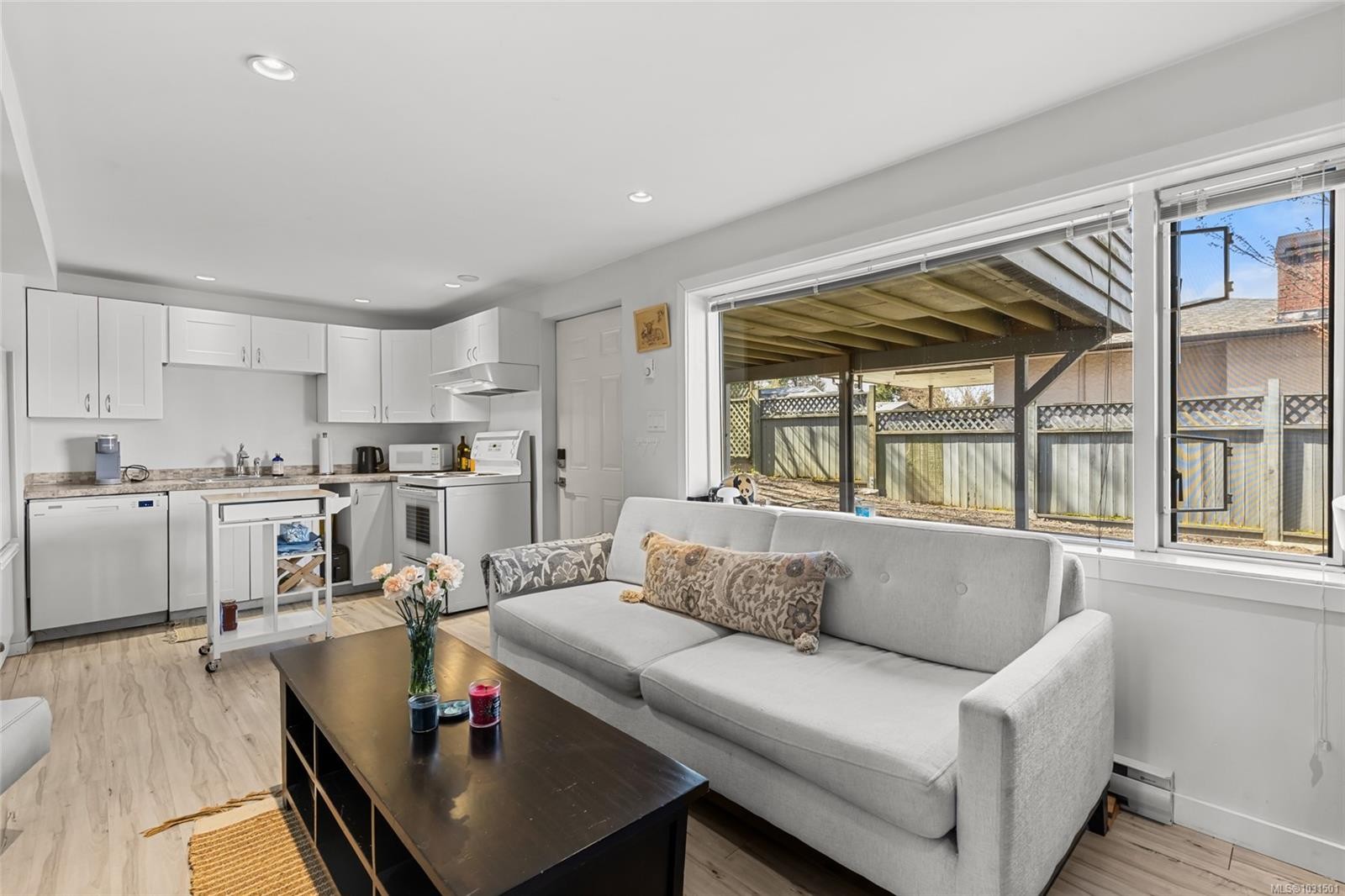721 Snowdrop Ave, Saanich, BC