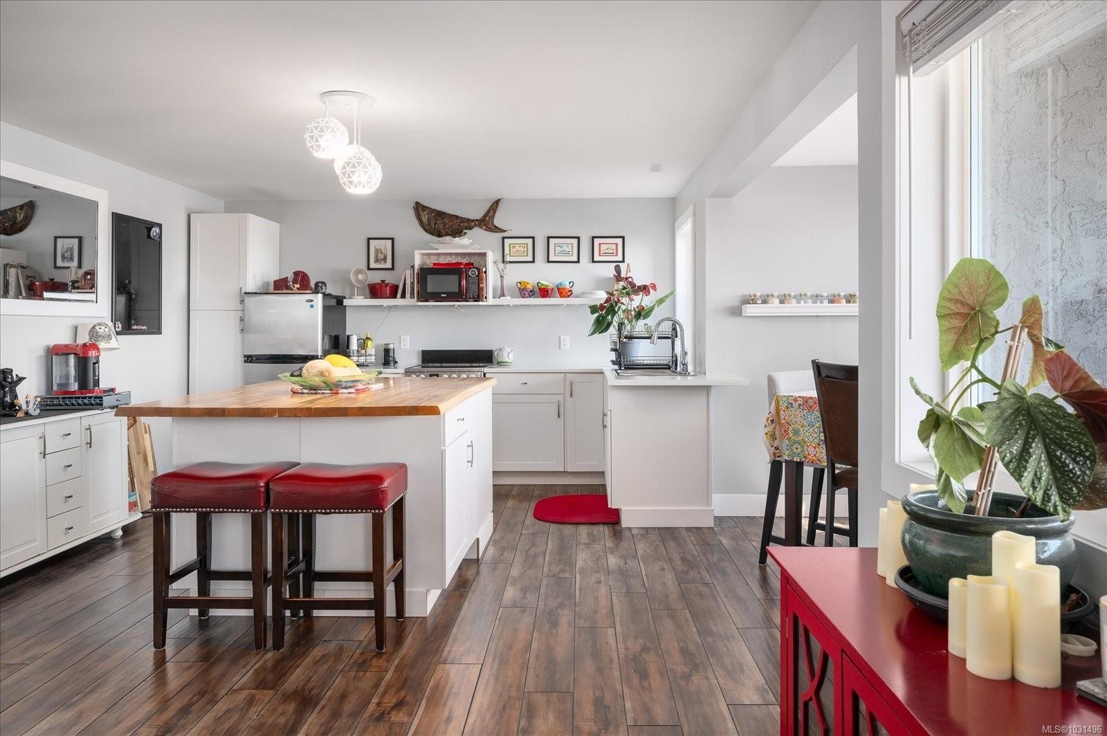 6160 Dover Rd, Nanaimo, BC