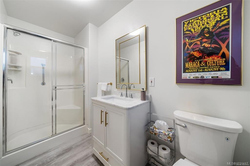 6092 Chippewa Rd, Duncan, BC