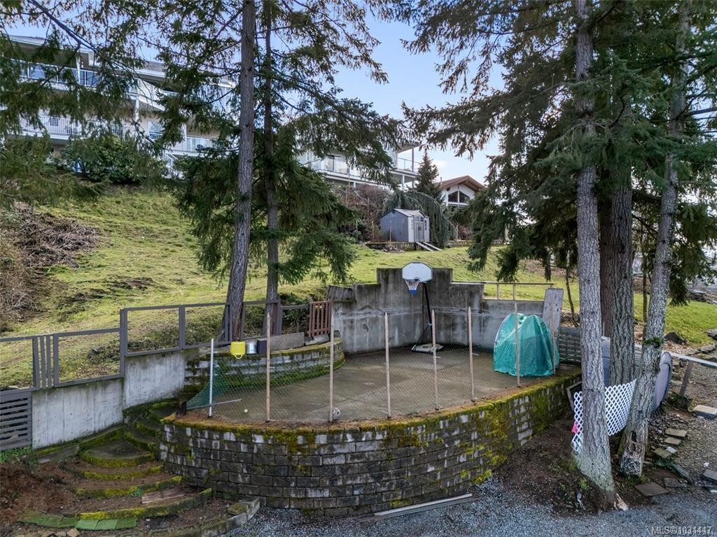 6092 Chippewa Rd, Duncan, BC