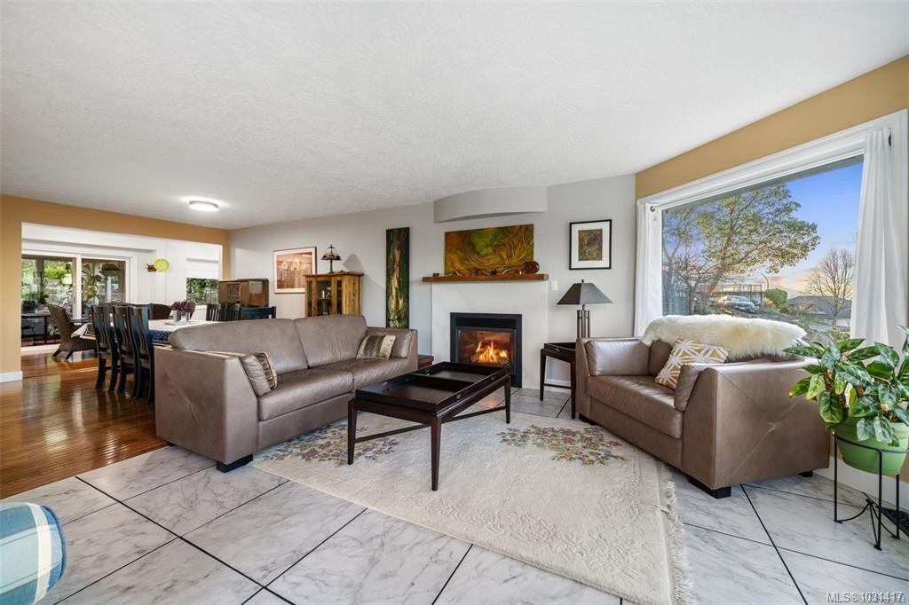 6092 Chippewa Rd, Duncan, BC