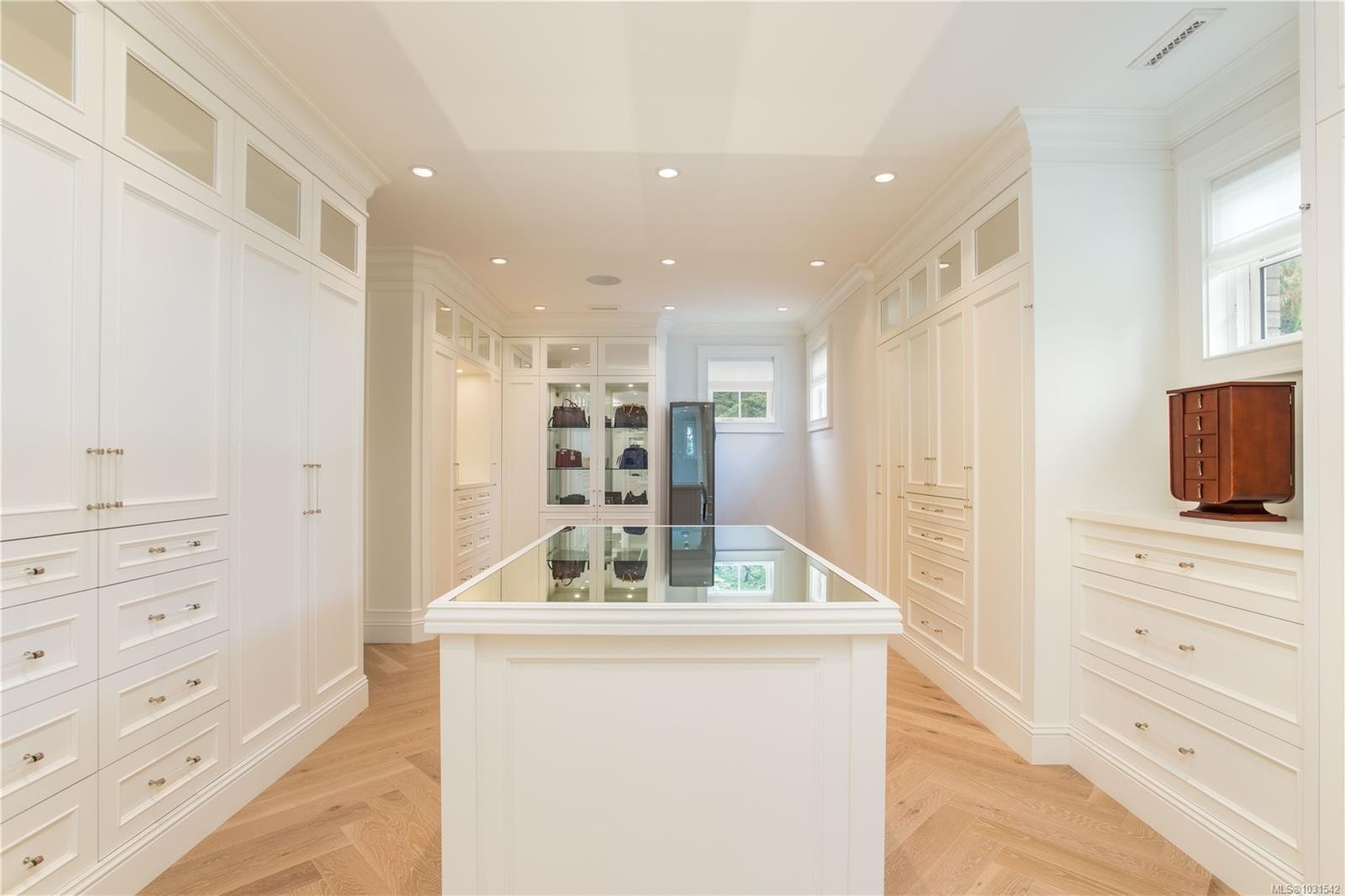 3085 Southdowne Rd, Oak Bay, BC
