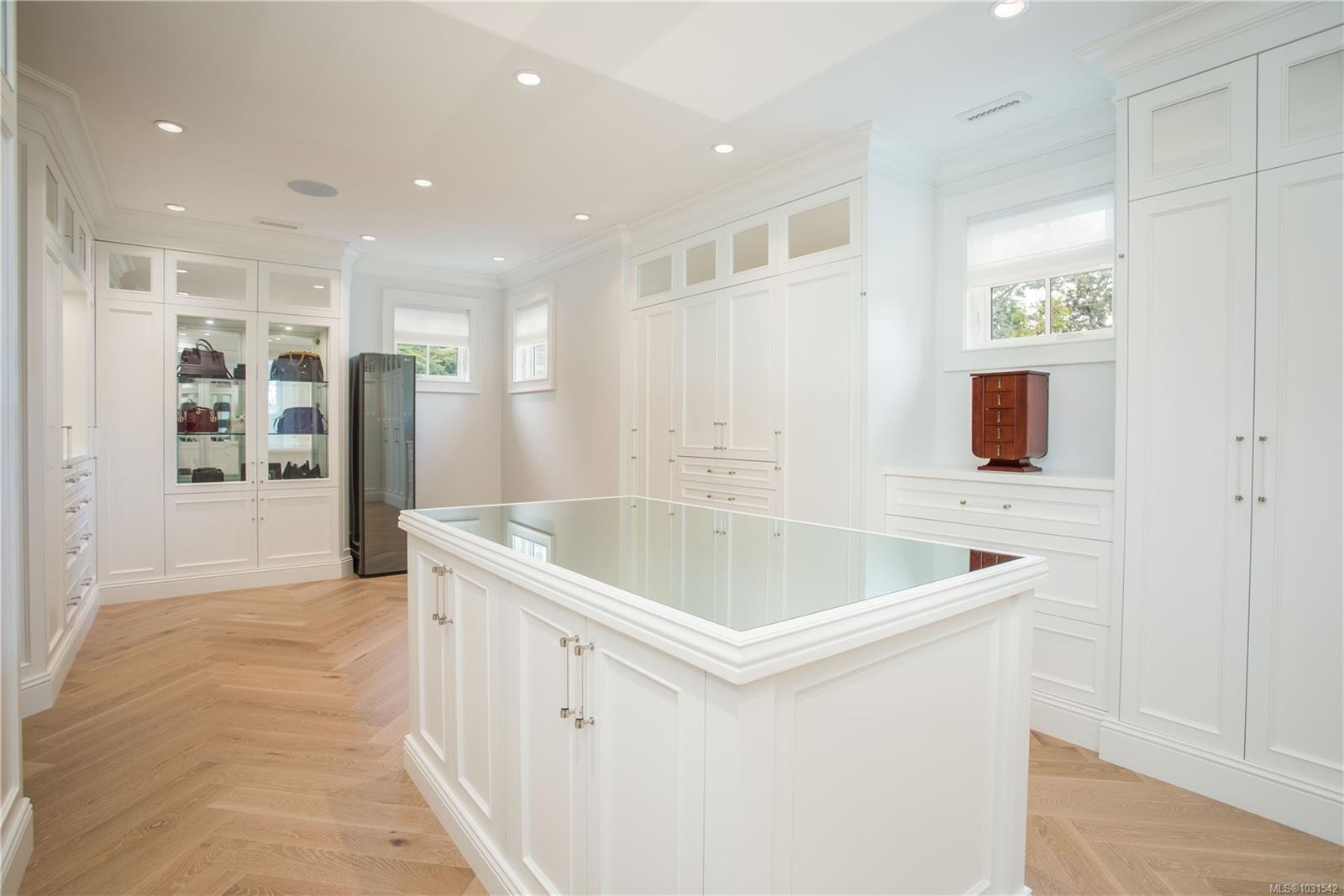 3085 Southdowne Rd, Oak Bay, BC