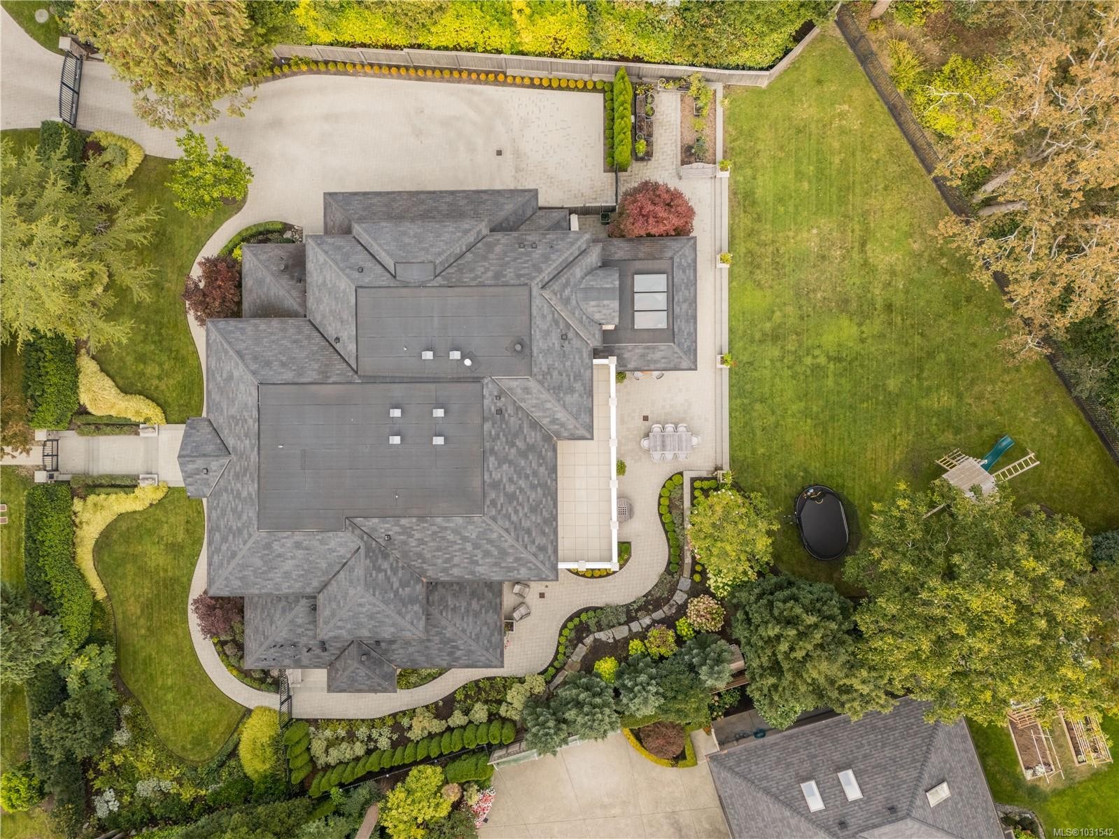 3085 Southdowne Rd, Oak Bay, BC
