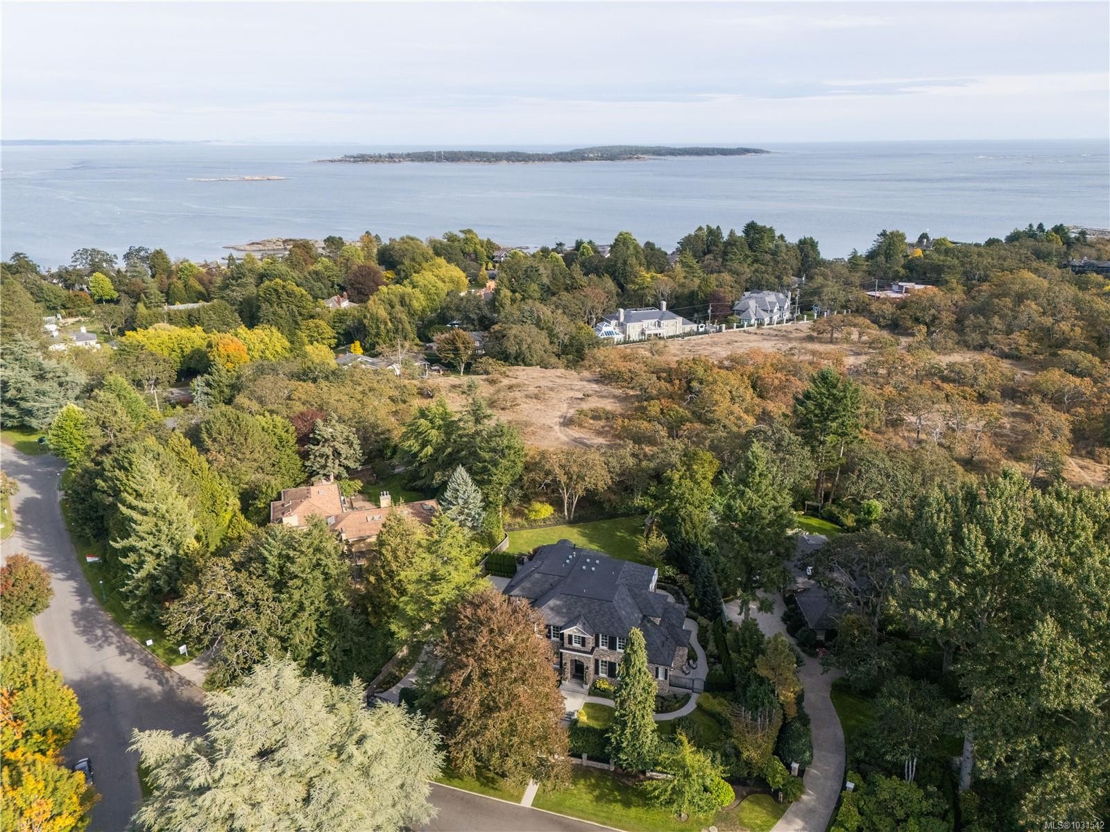 3085 Southdowne Rd, Oak Bay, BC