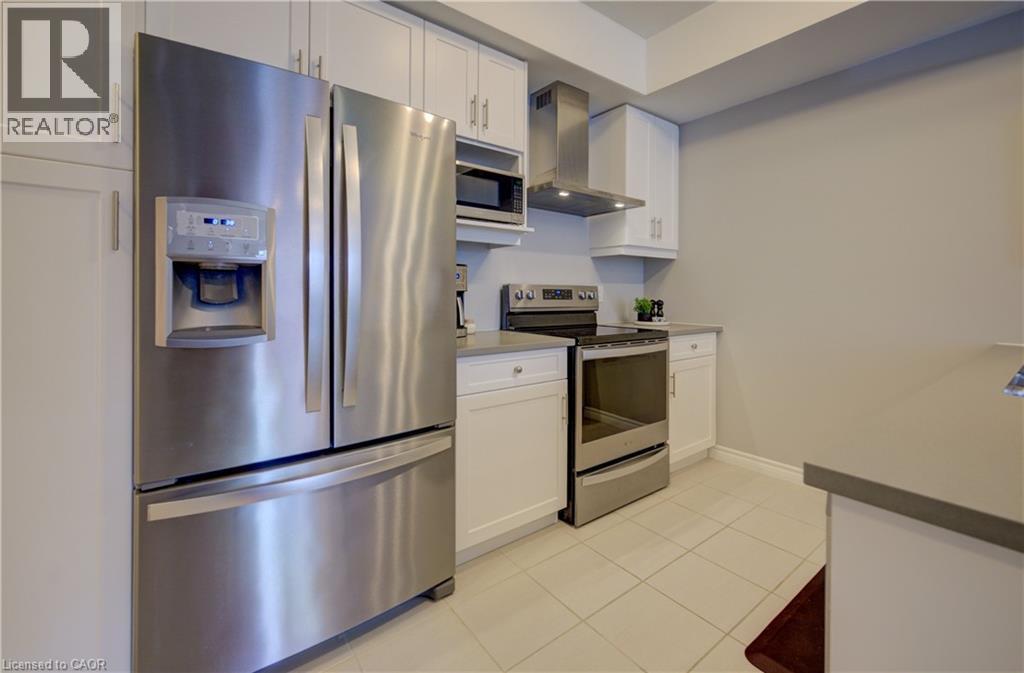 156 Wheat Lane, Kitchener, ON - Indoor Photo Showing Kitchen