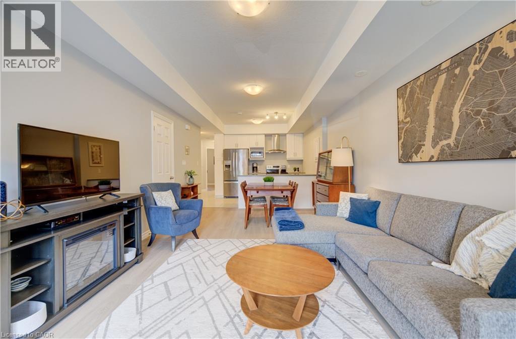 156 Wheat Lane, Kitchener, ON - Indoor Photo Showing Living Room