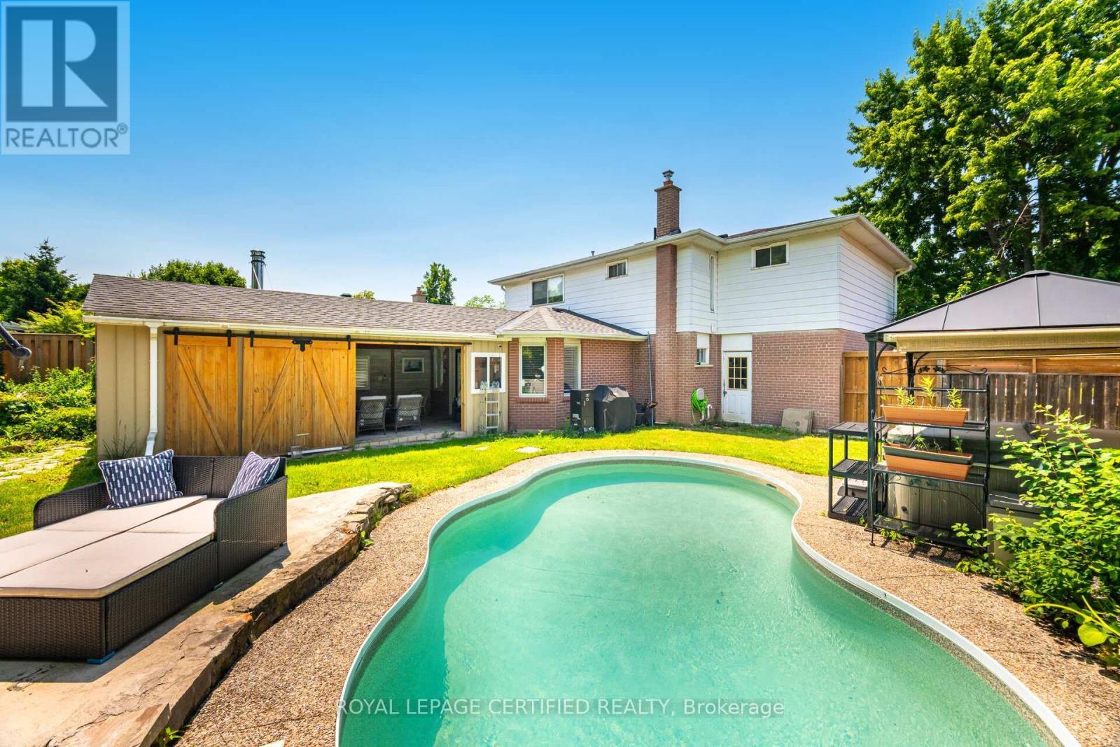 5 Stockman Crescent, Halton Hills, ON - Outdoor With In Ground Pool With Deck Patio Veranda With Backyard With Exterior