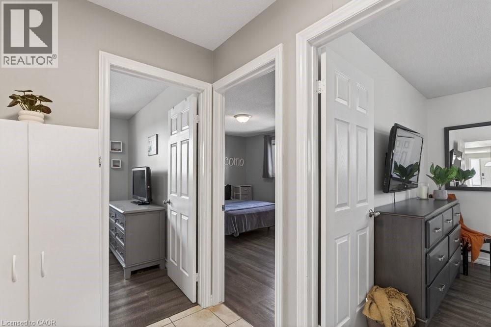 39 Trenholme Crescent, Hamilton, ON - Indoor Photo Showing Other Room