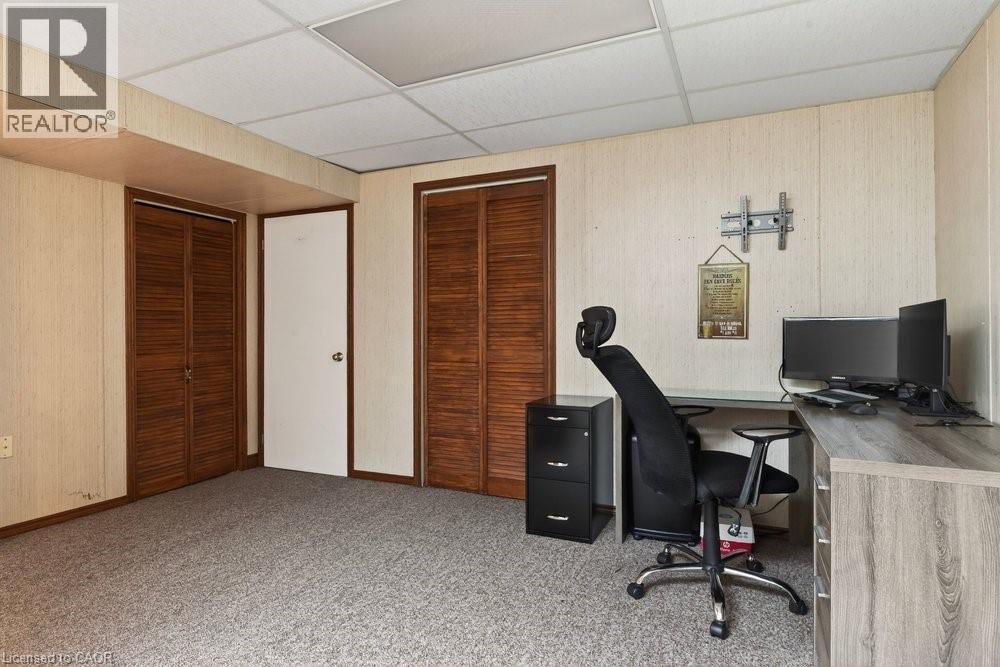 39 Trenholme Crescent, Hamilton, ON - Indoor Photo Showing Office