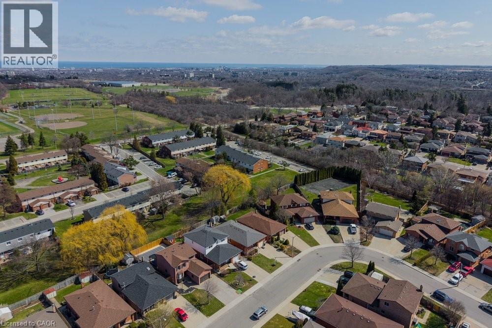 39 Trenholme Crescent, Hamilton, ON - Outdoor With View