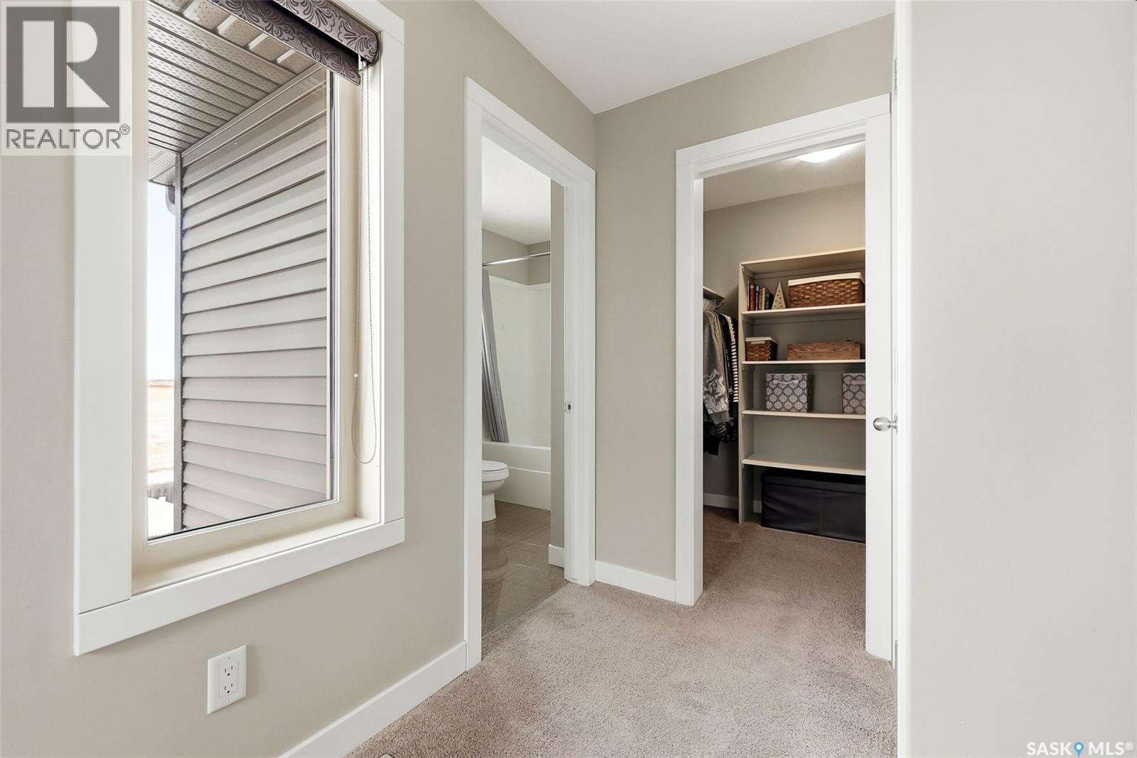 5668 Pearsall Crescent, Regina, SK - Indoor Photo Showing Other Room