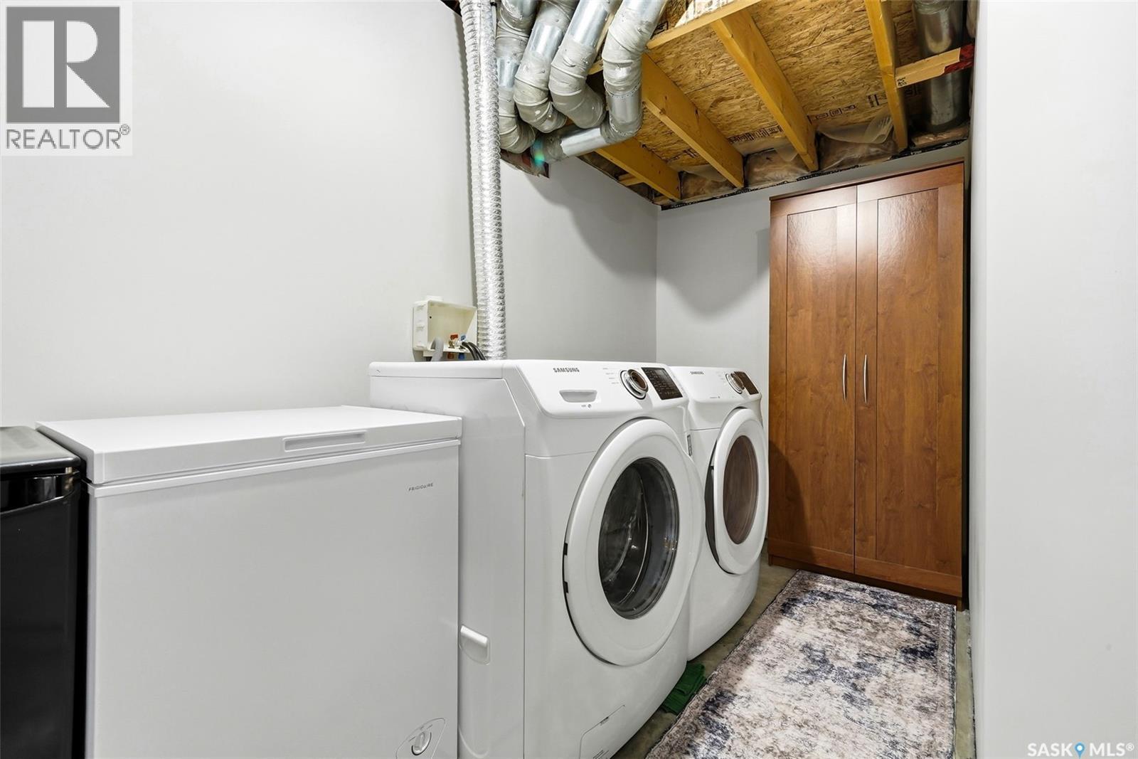 5668 Pearsall Crescent, Regina, SK - Indoor Photo Showing Laundry Room