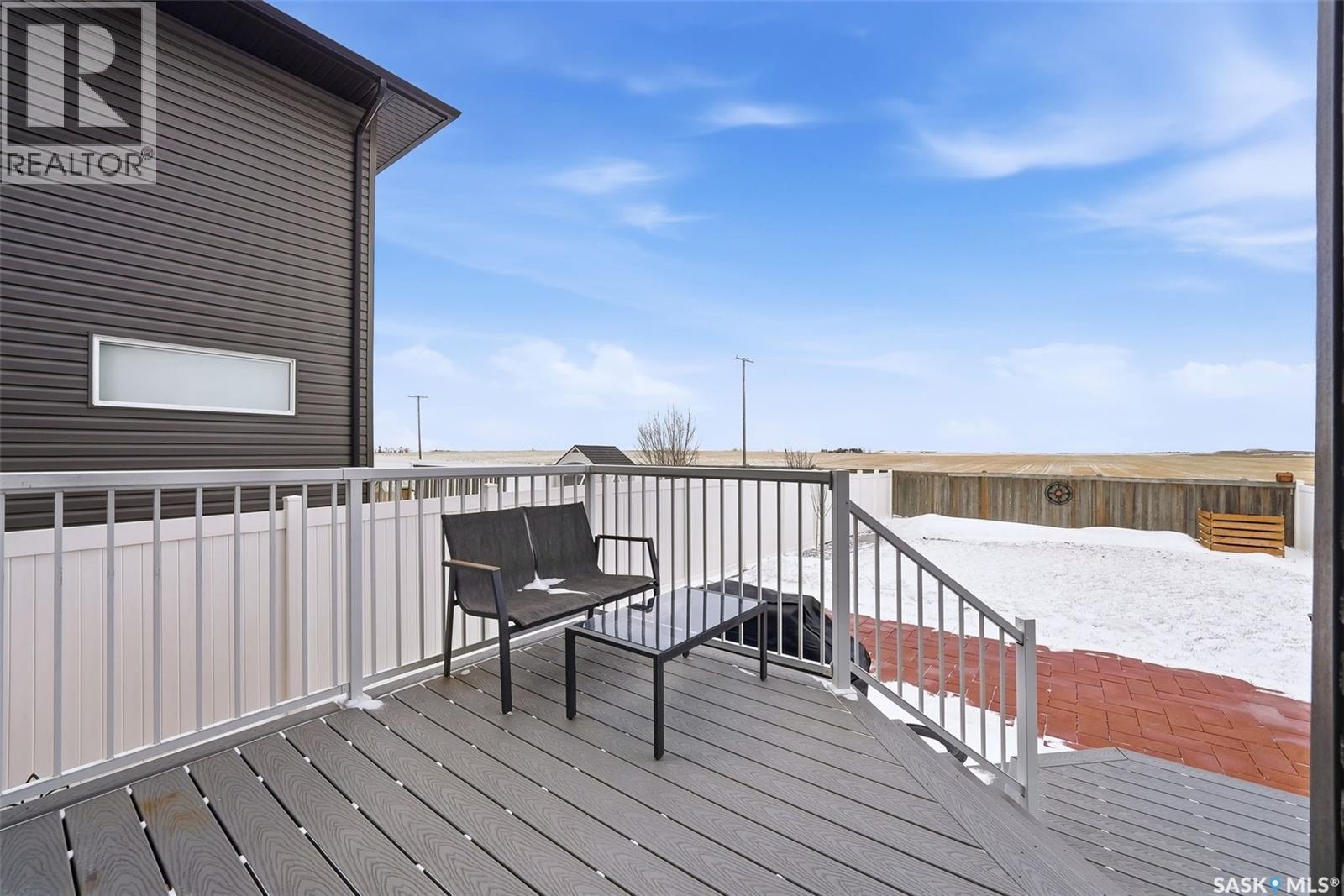 5668 Pearsall Crescent, Regina, SK - Outdoor With Exterior