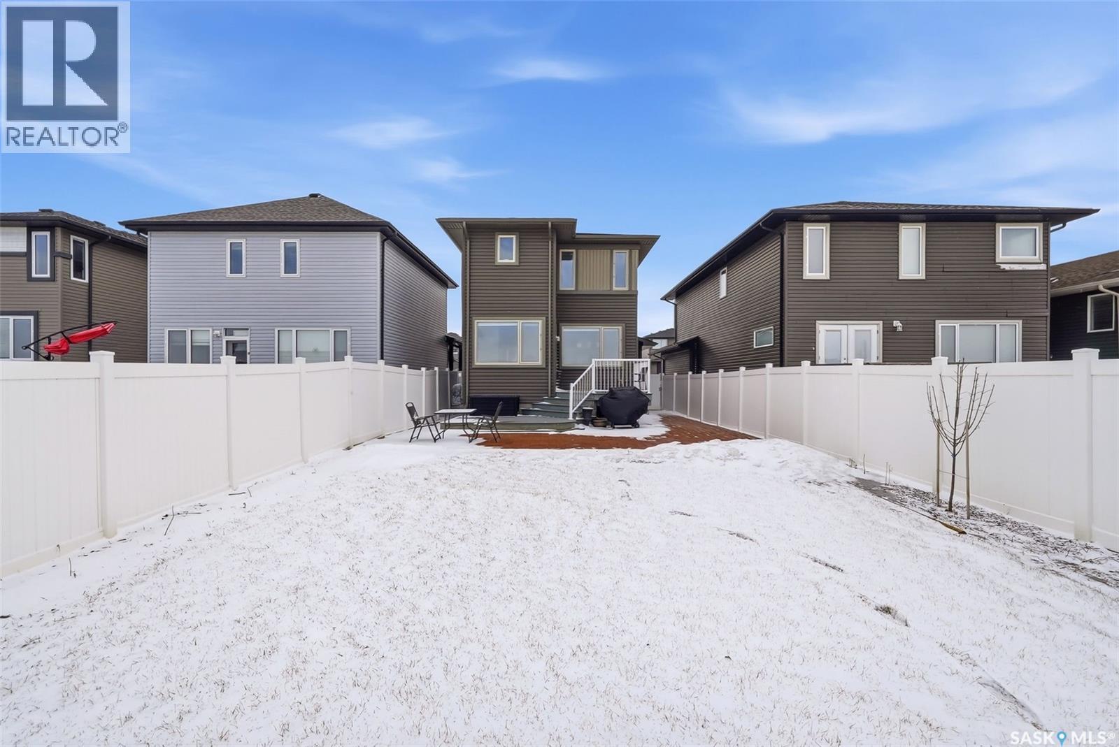 5668 Pearsall Crescent, Regina, SK - Outdoor With Exterior