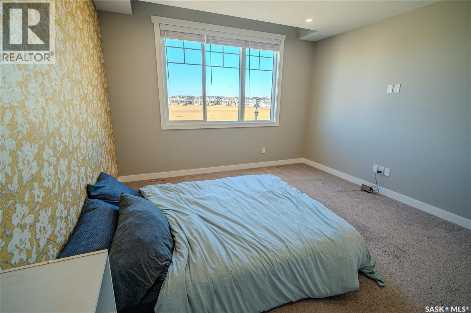 4529 E Keller Avenue, Regina, SK - Indoor Photo Showing Bedroom