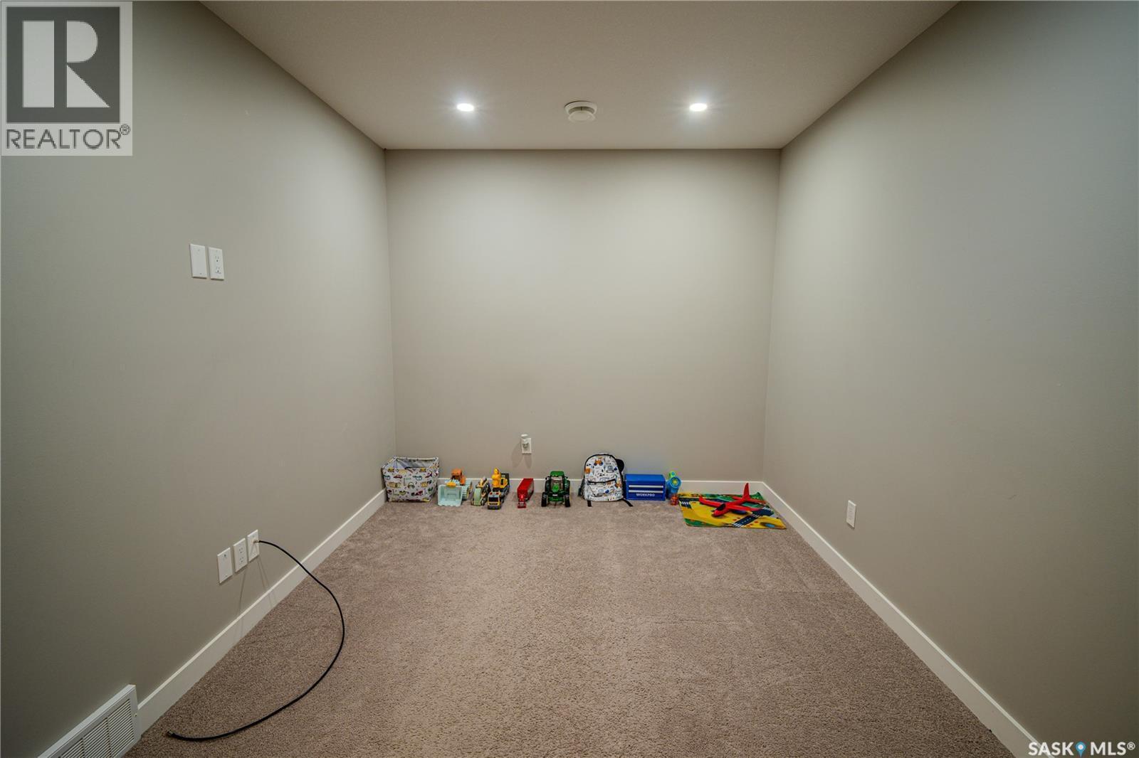 4529 E Keller Avenue, Regina, SK - Indoor Photo Showing Other Room
