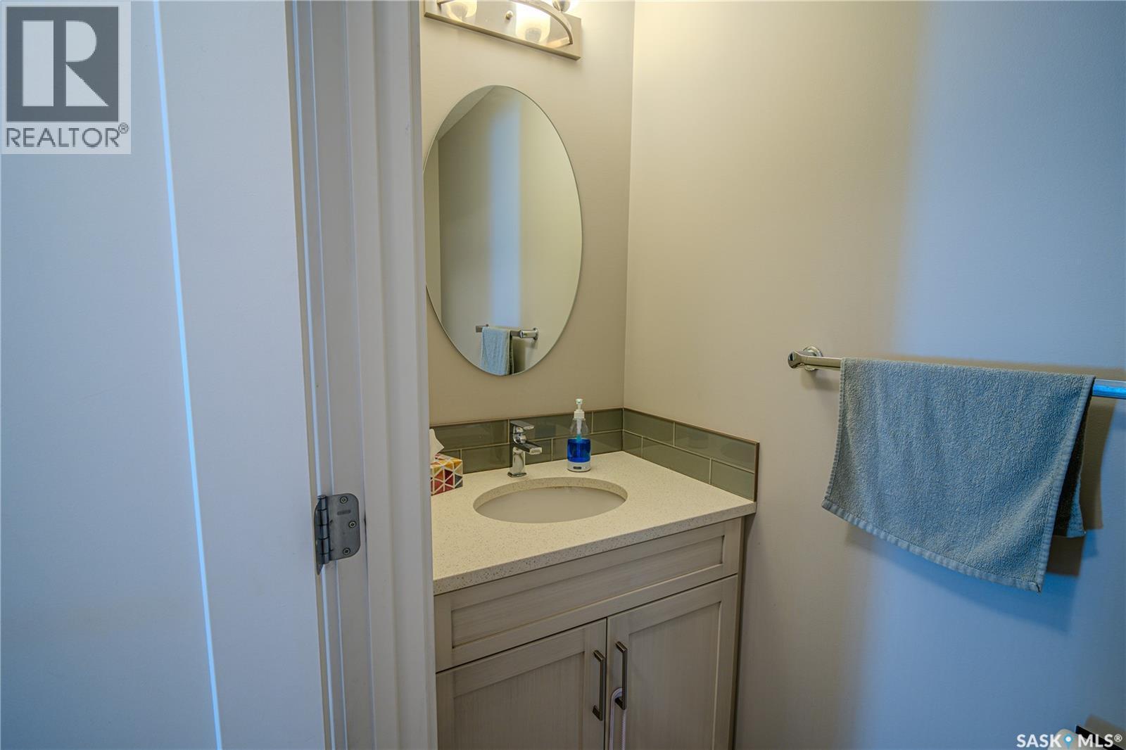 4529 E Keller Avenue, Regina, SK - Indoor Photo Showing Bathroom