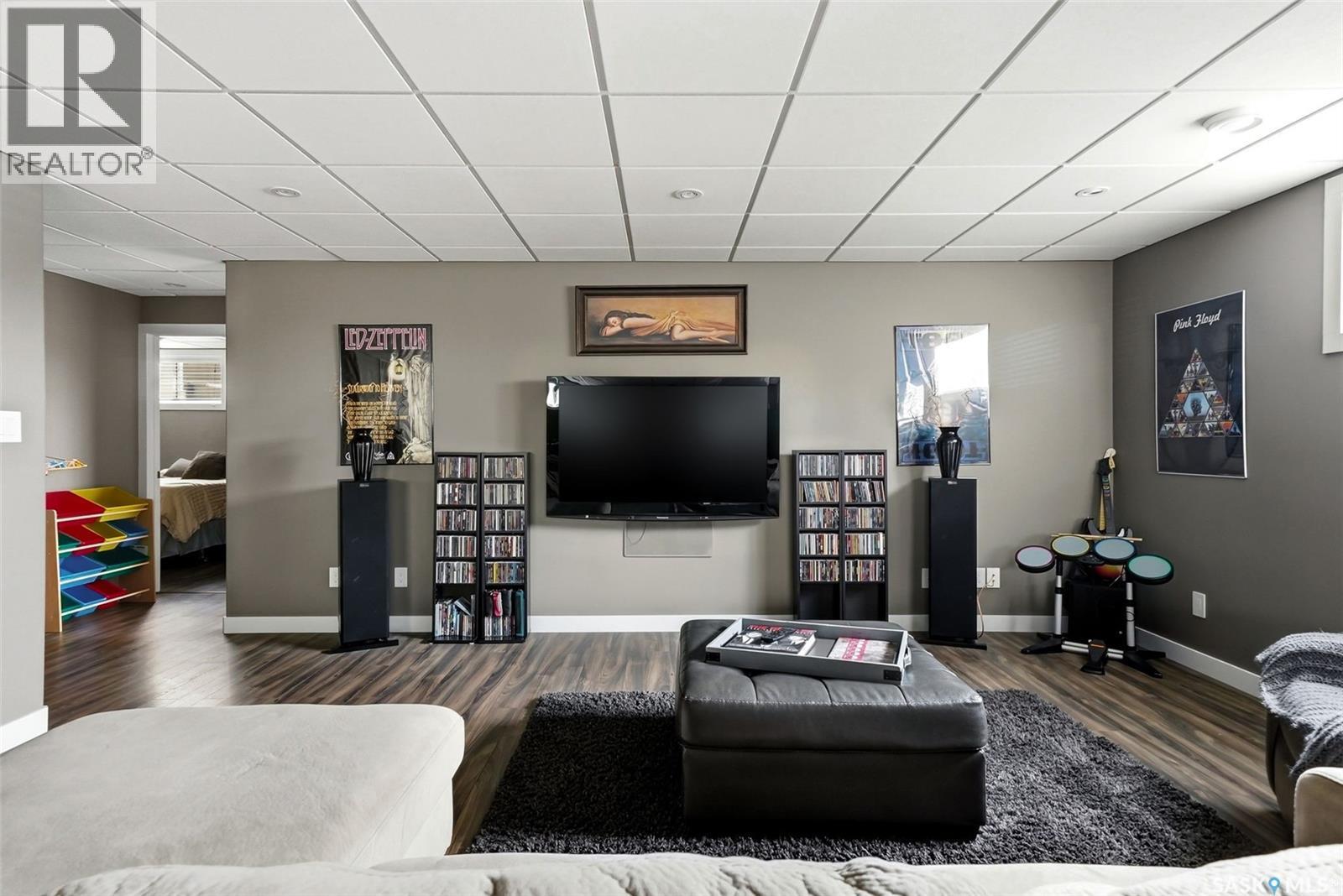 6040 Little Pine Loop, Regina, SK - Indoor Photo Showing Other Room