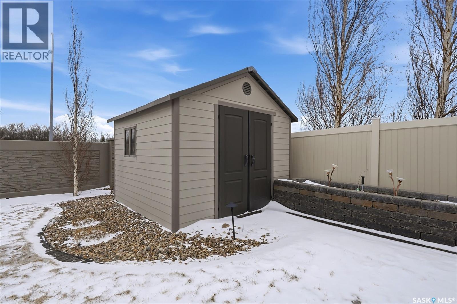 6040 Little Pine Loop, Regina, SK - Outdoor