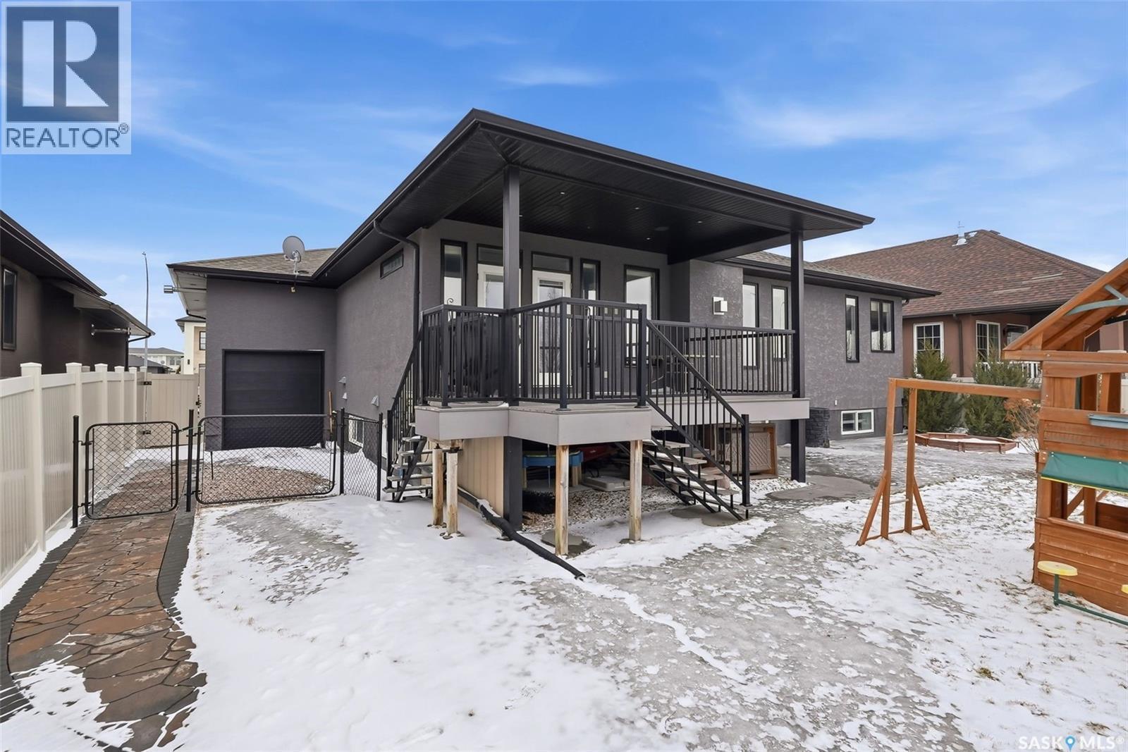 6040 Little Pine Loop, Regina, SK - Outdoor With Deck Patio Veranda