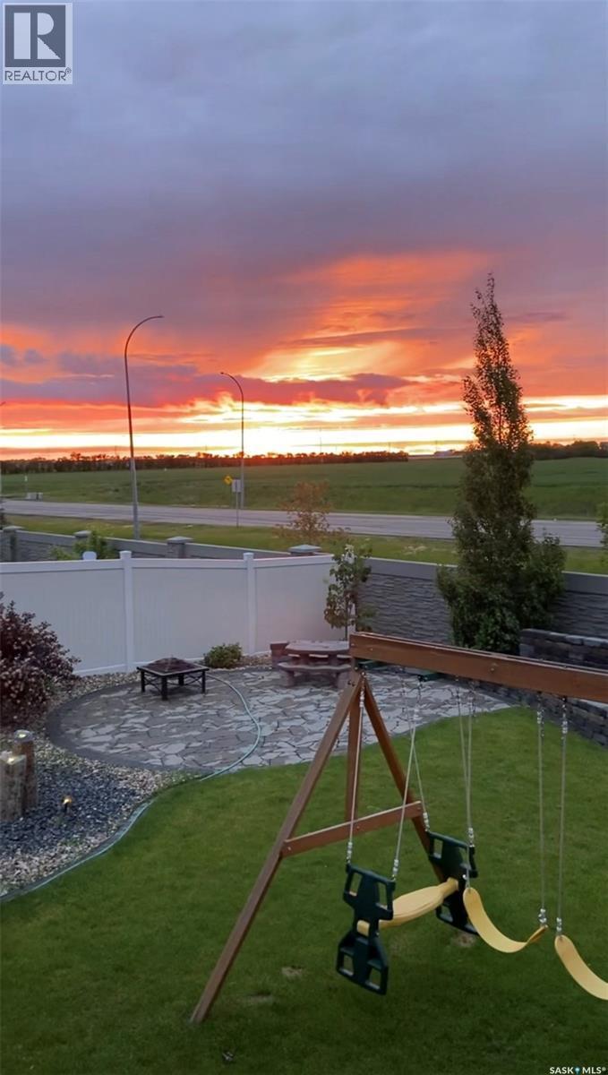6040 Little Pine Loop, Regina, SK - Outdoor With View