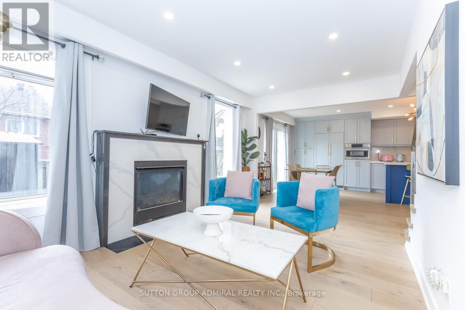 37 Spring Gate Boulevard, Vaughan, ON - Indoor Photo Showing Living Room With Fireplace