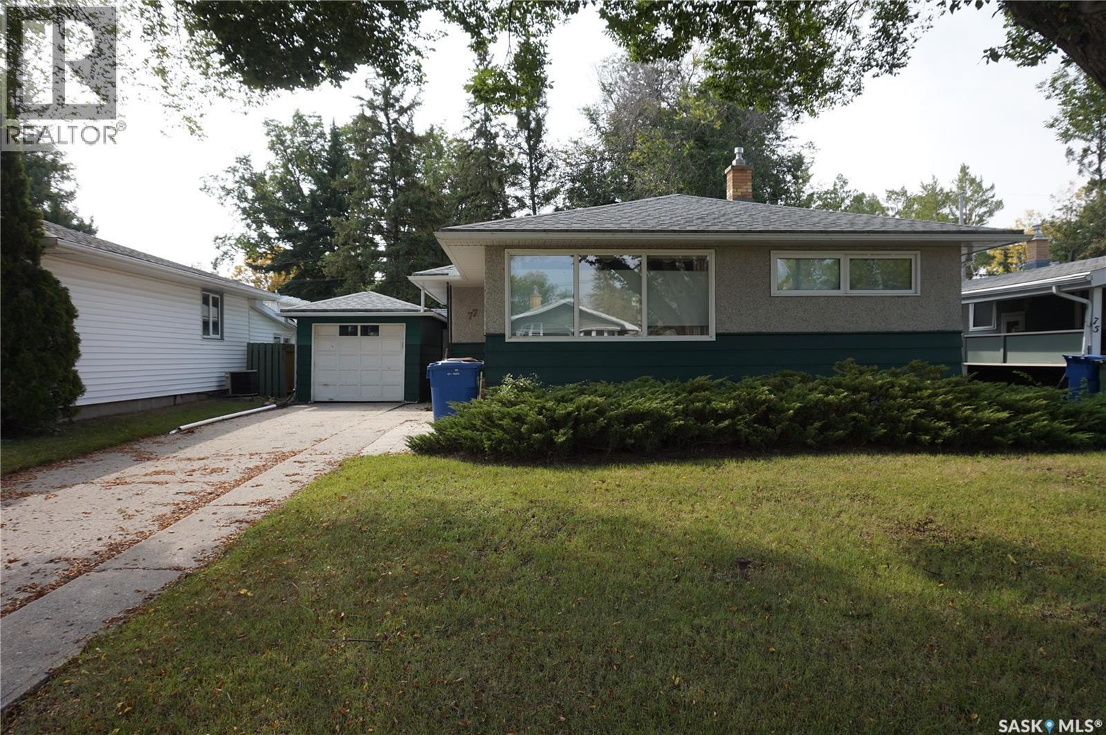 77 Millar Crescent, Regina, SK - Outdoor