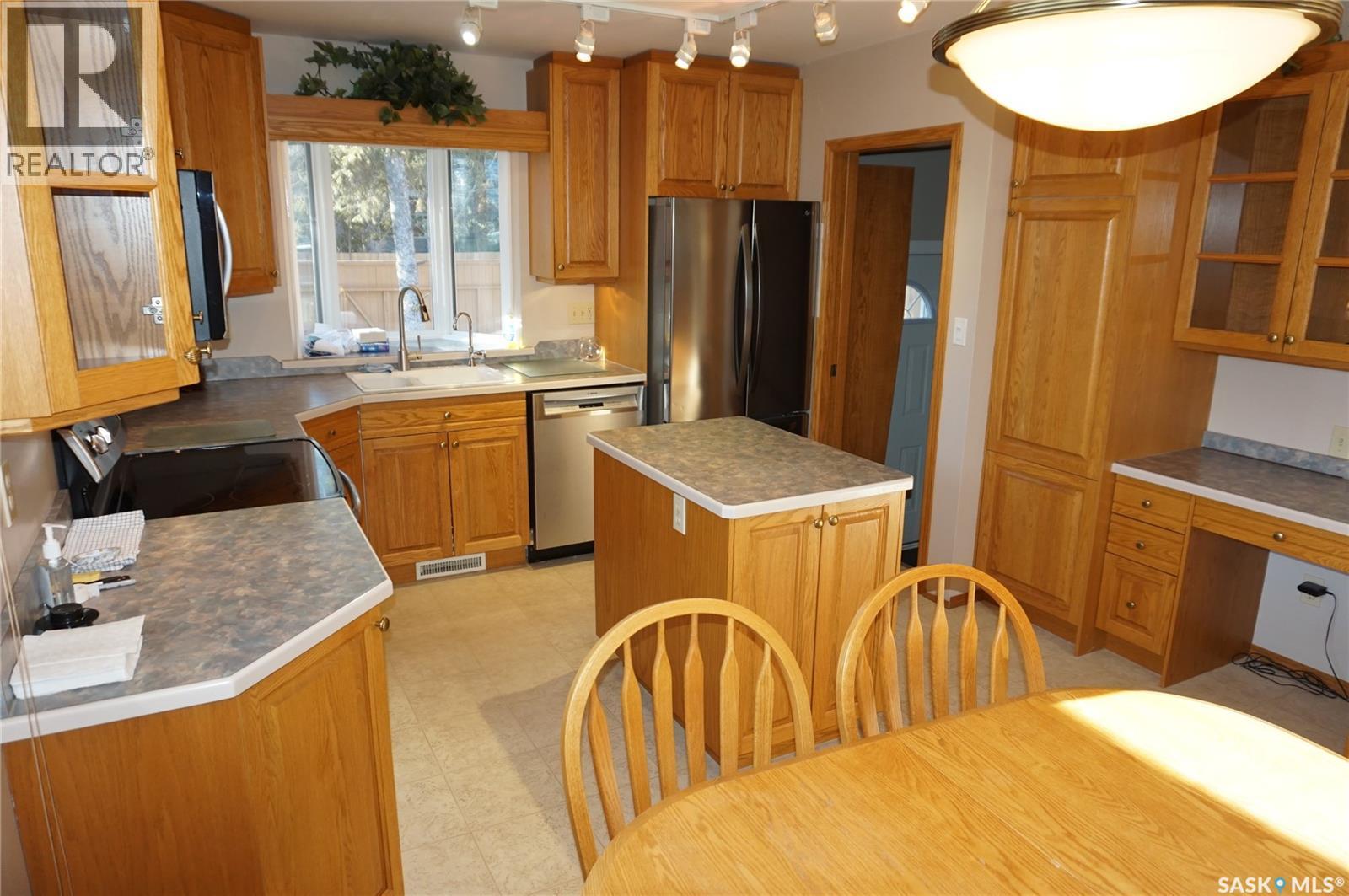 77 Millar Crescent, Regina, SK - Indoor