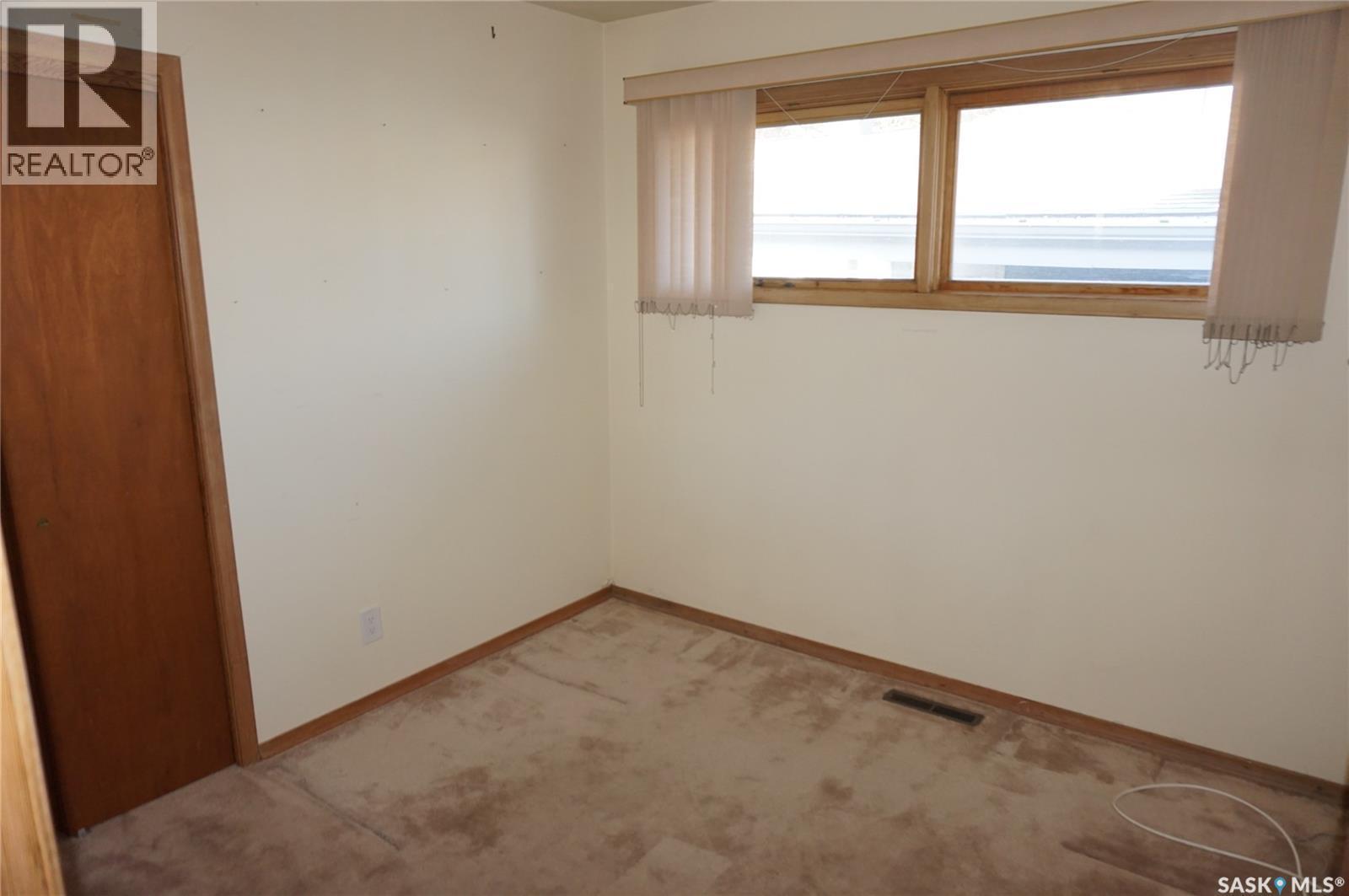 77 Millar Crescent, Regina, SK - Indoor Photo Showing Other Room