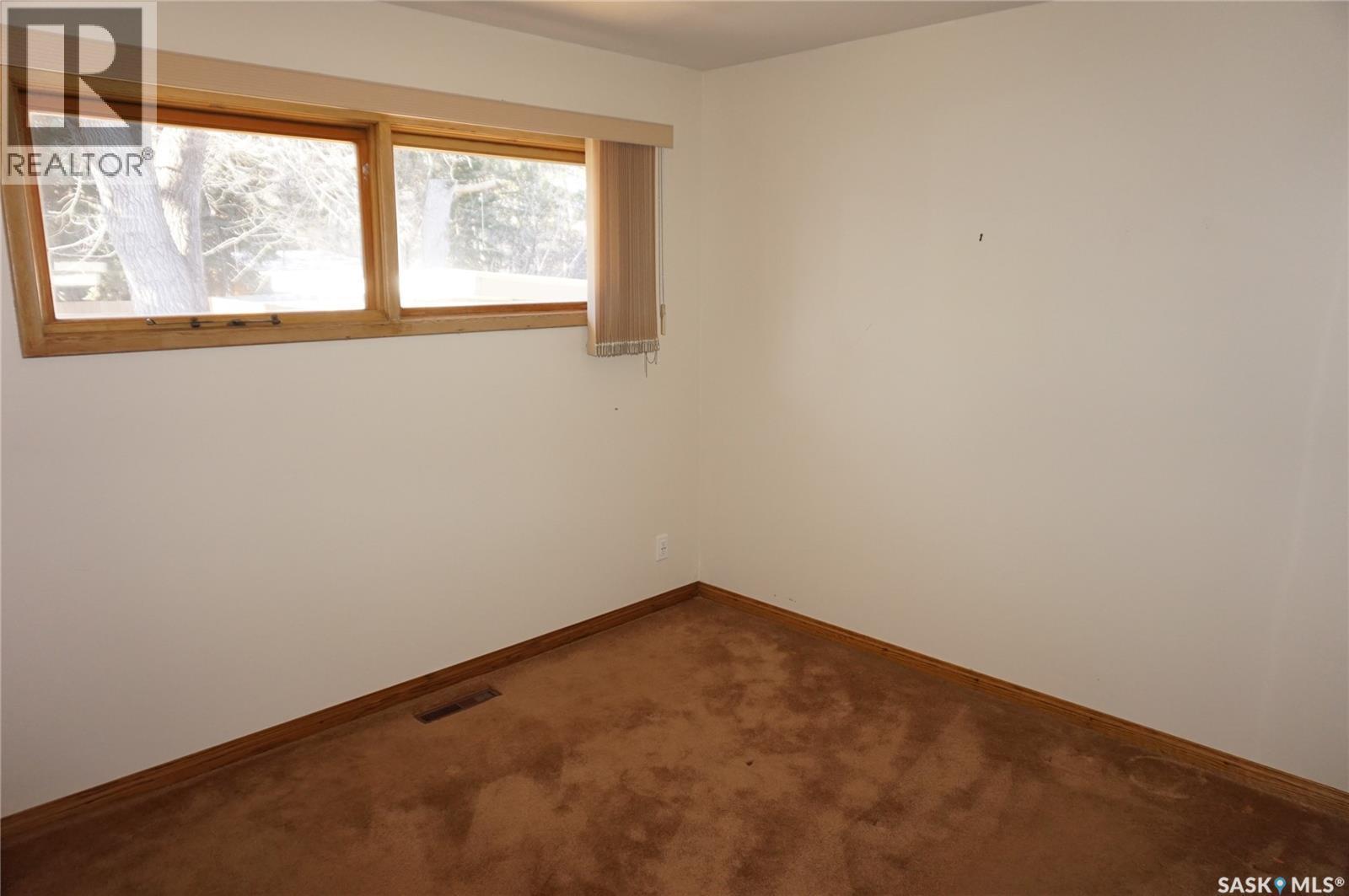 77 Millar Crescent, Regina, SK - Indoor Photo Showing Other Room