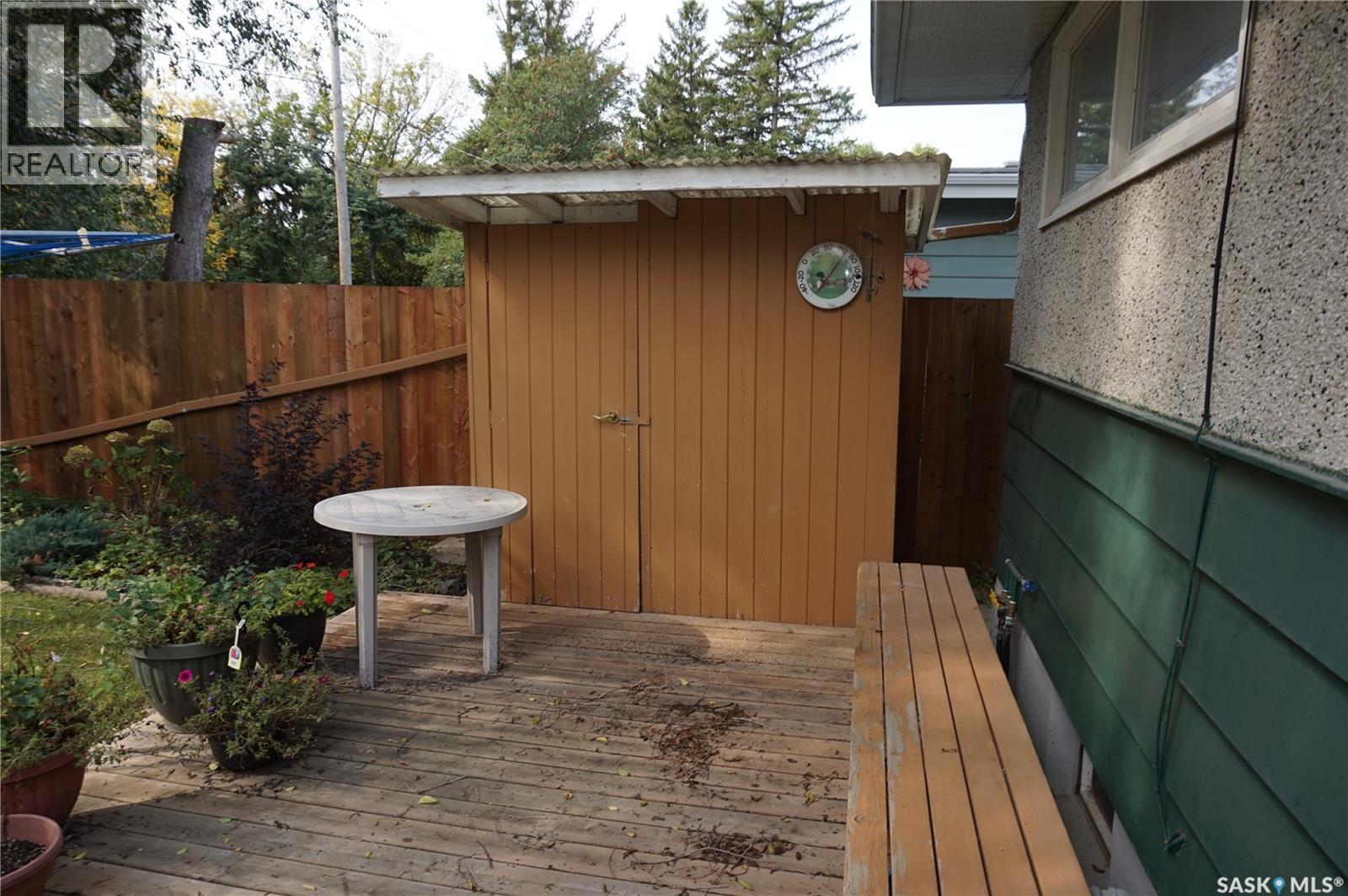 77 Millar Crescent, Regina, SK - Outdoor With Deck Patio Veranda