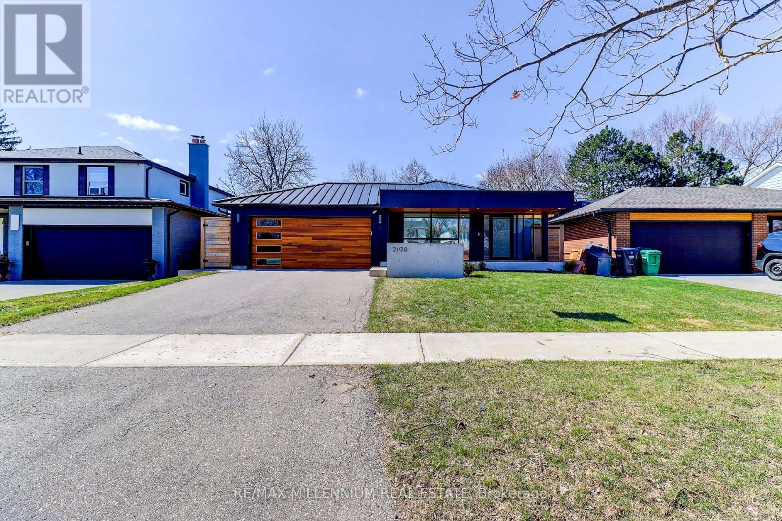 2498 Frankfield Road, Mississauga, ON - Outdoor With Facade